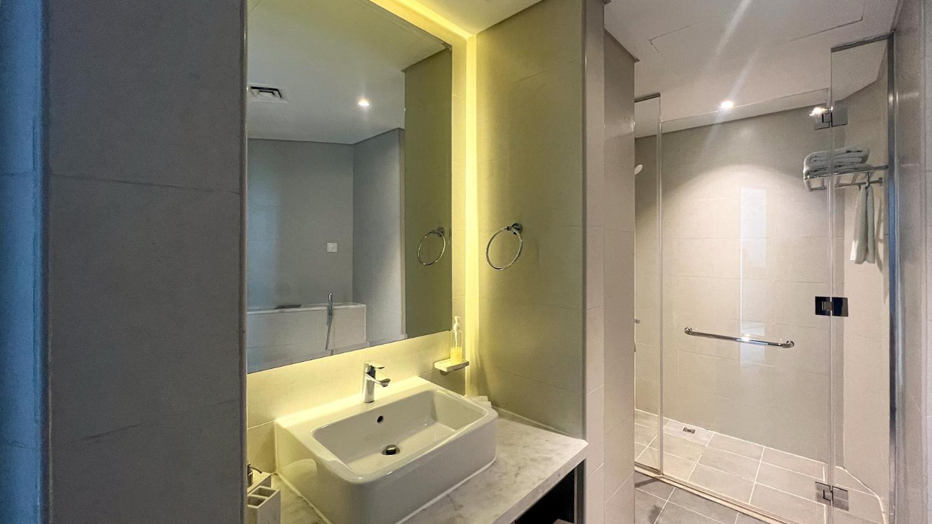 Keyrock Living - Studio with Burj Khalifa View