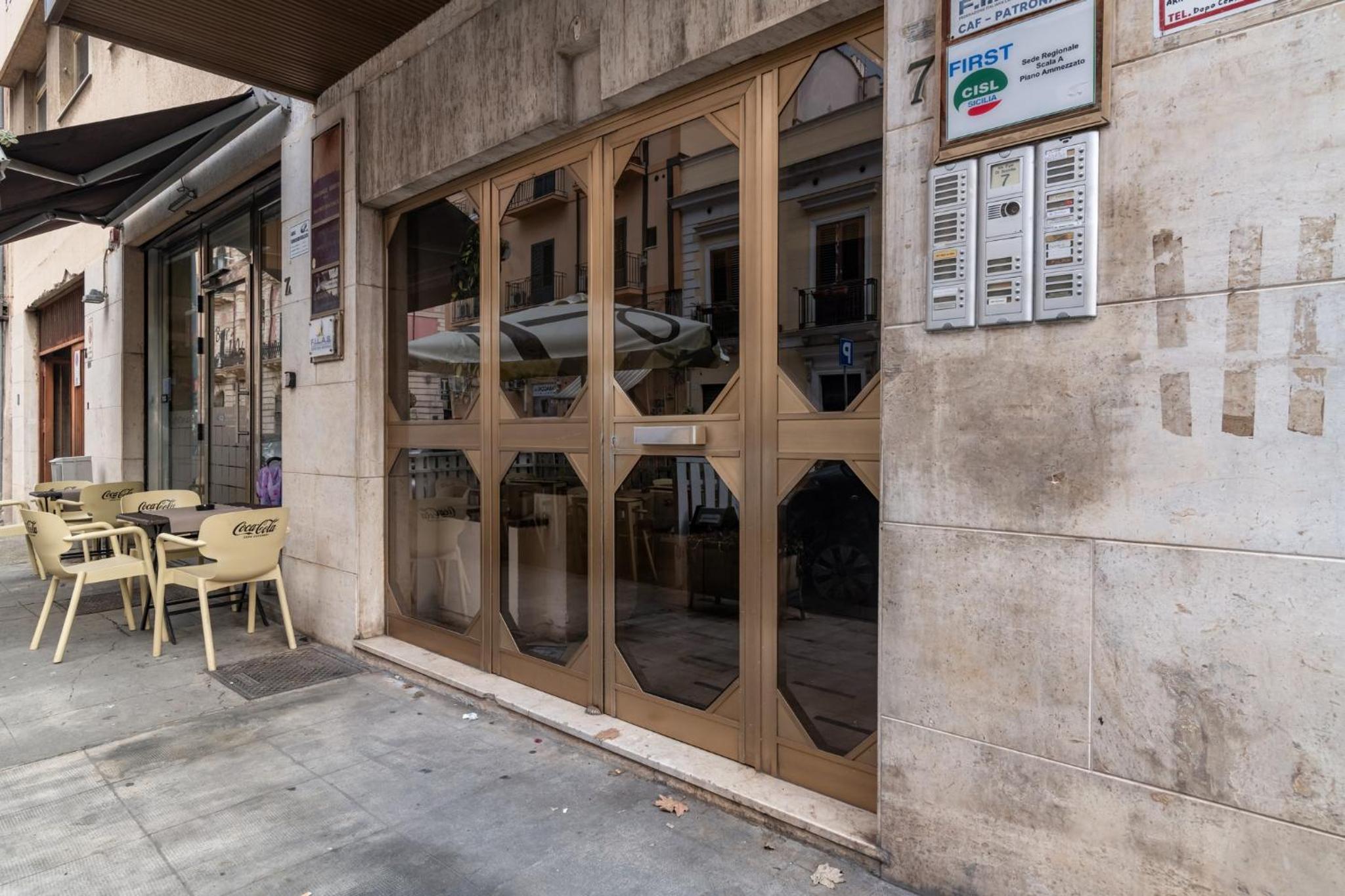 GuestHost - Sicilian Dream - Modern Central Apartment