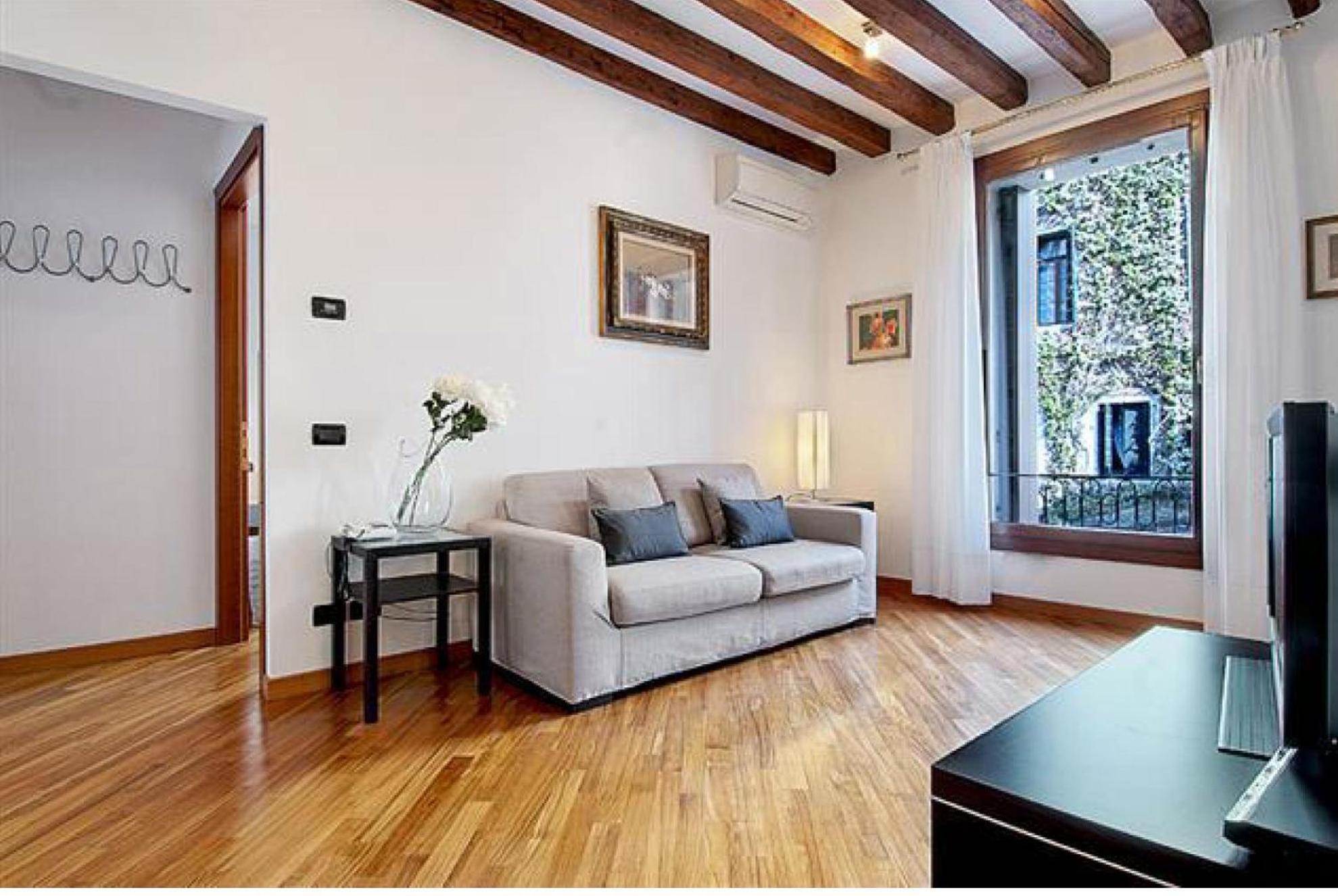 Salmaso Apartments