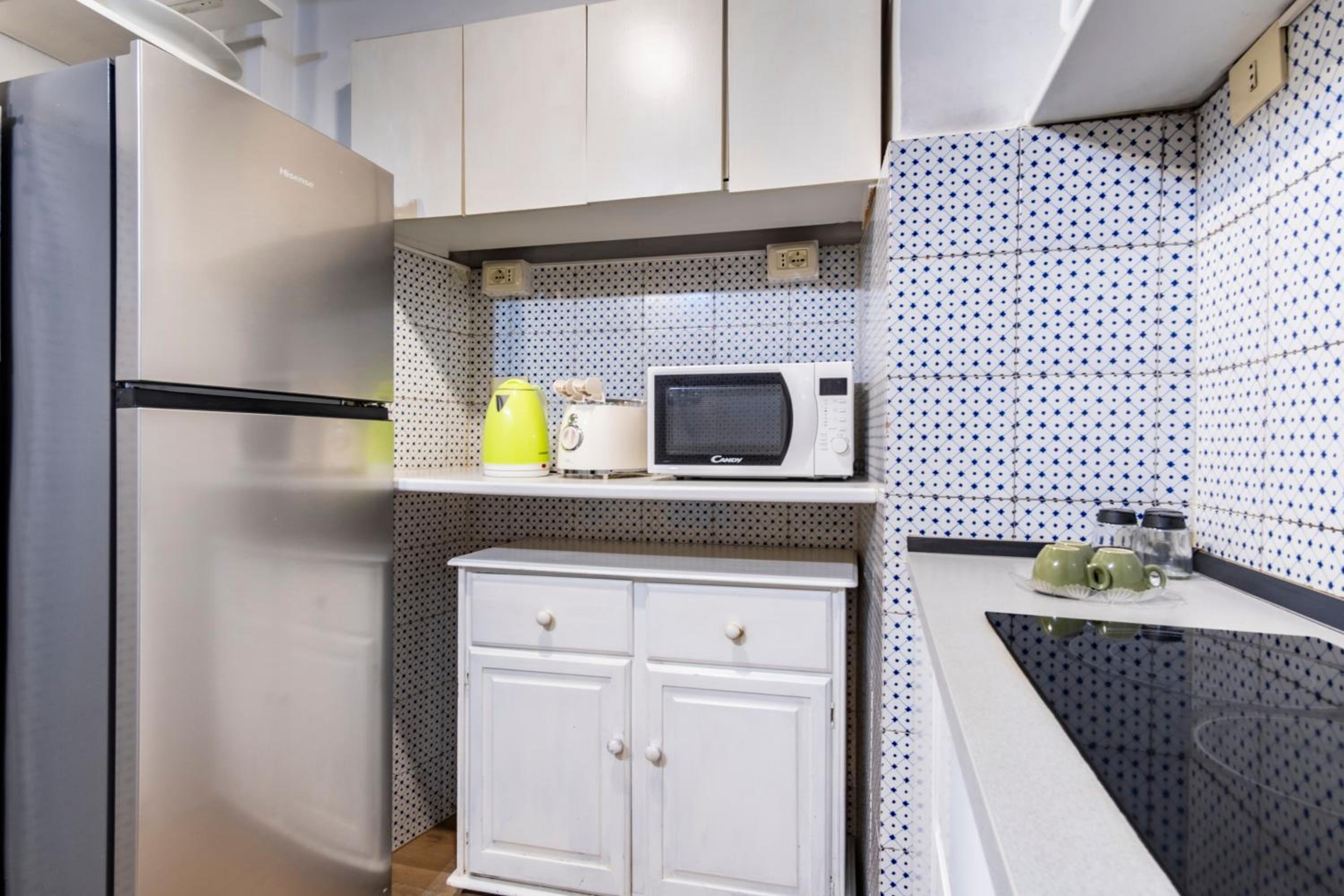 Elegantis Monti Suite Apartment
