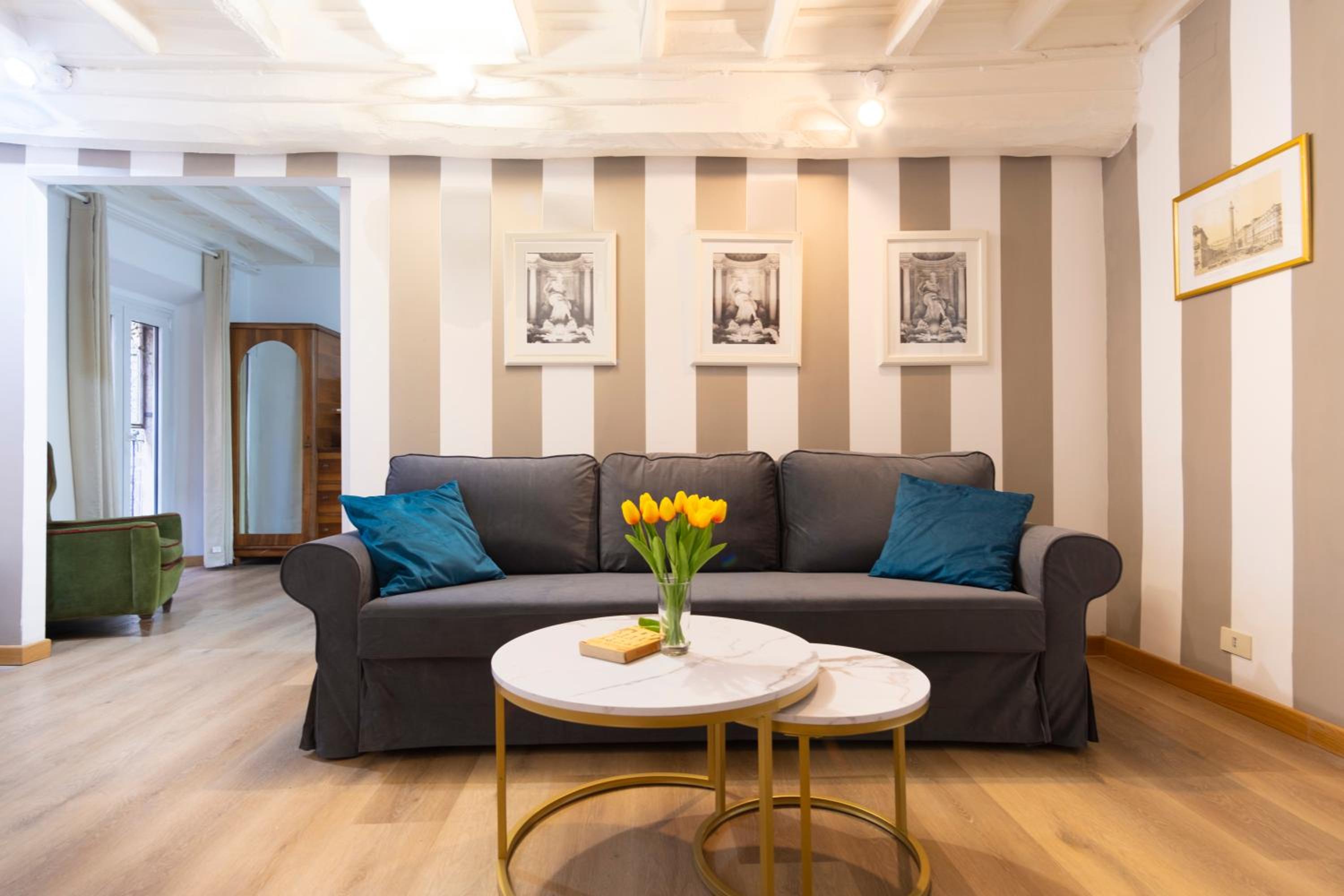Elegantis Monti Suite Apartment