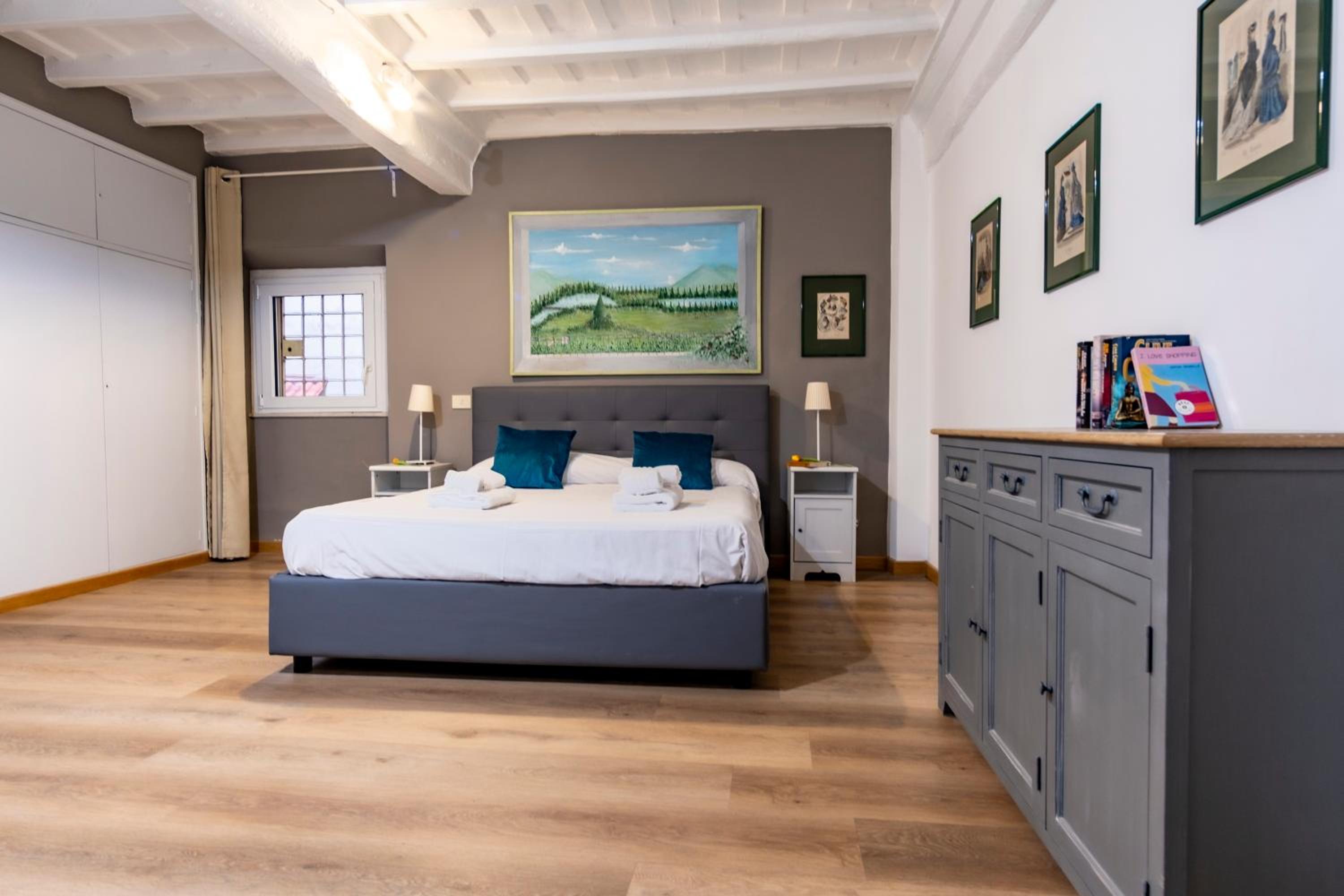 Elegantis Monti Suite Apartment