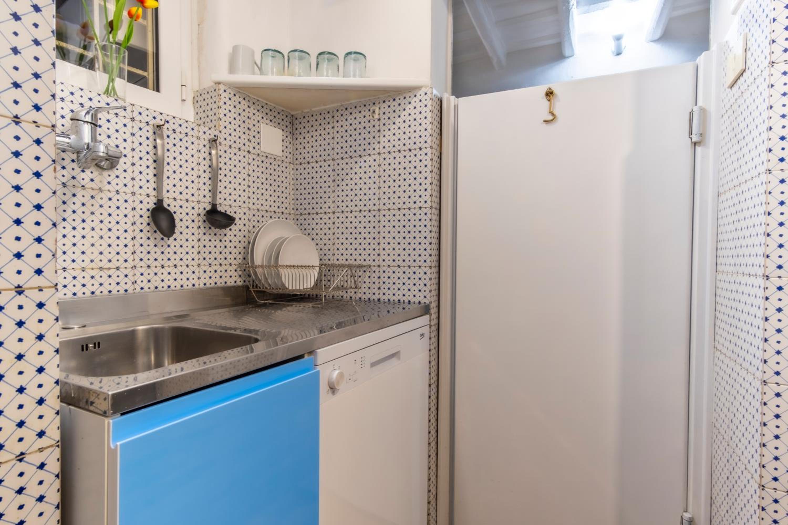 Elegantis Monti Suite Apartment