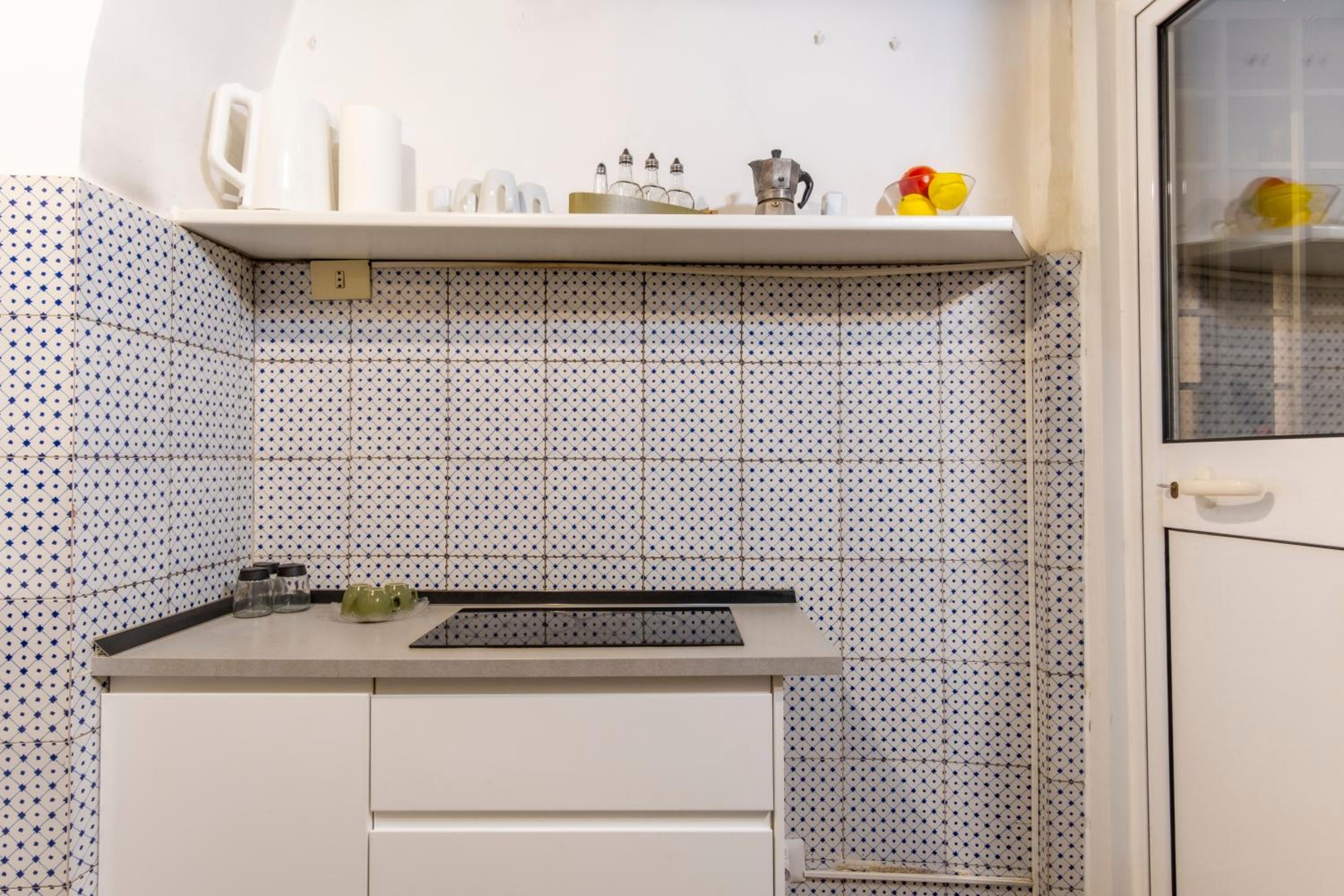 Elegantis Monti Suite Apartment