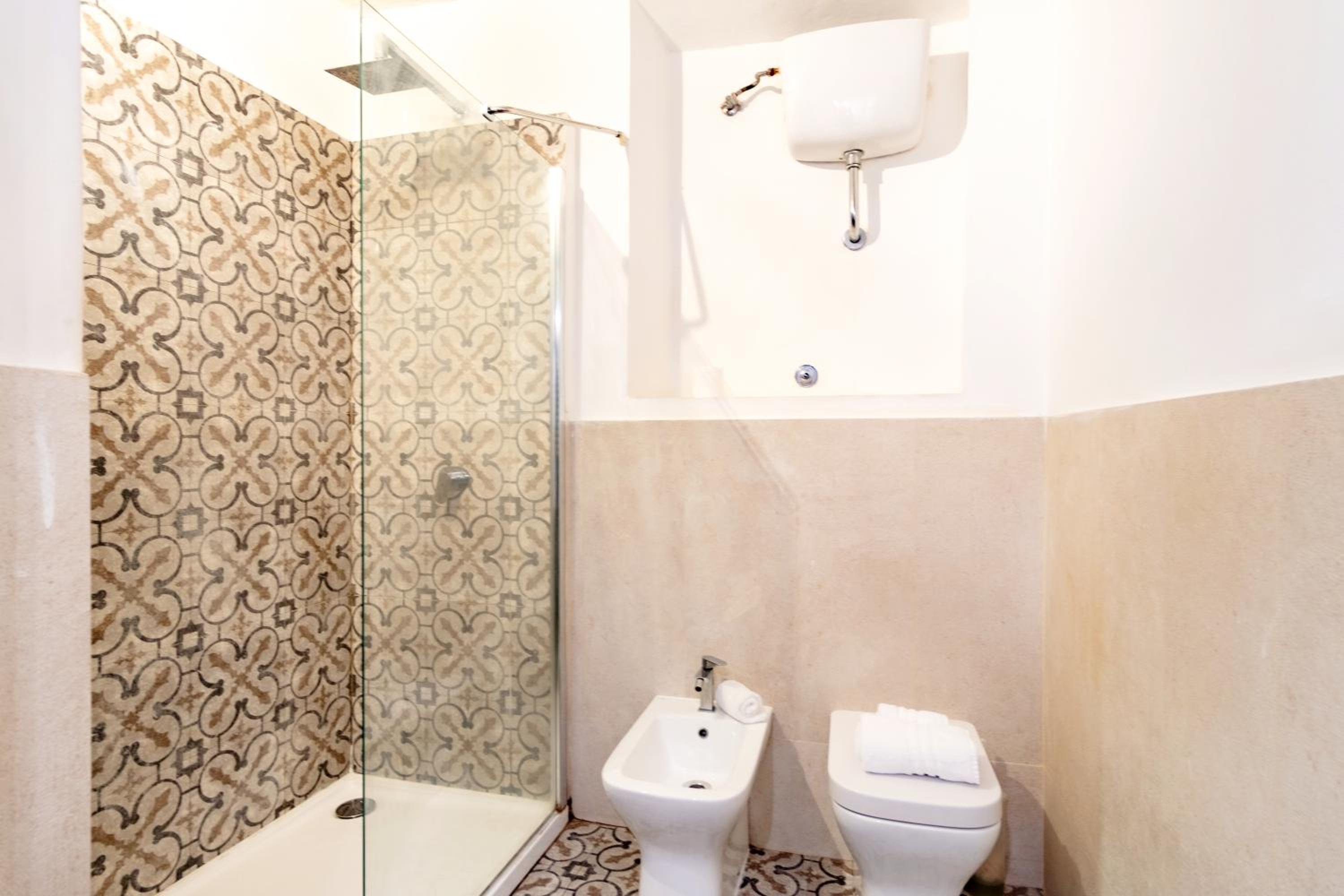 Elegantis Monti Suite Apartment