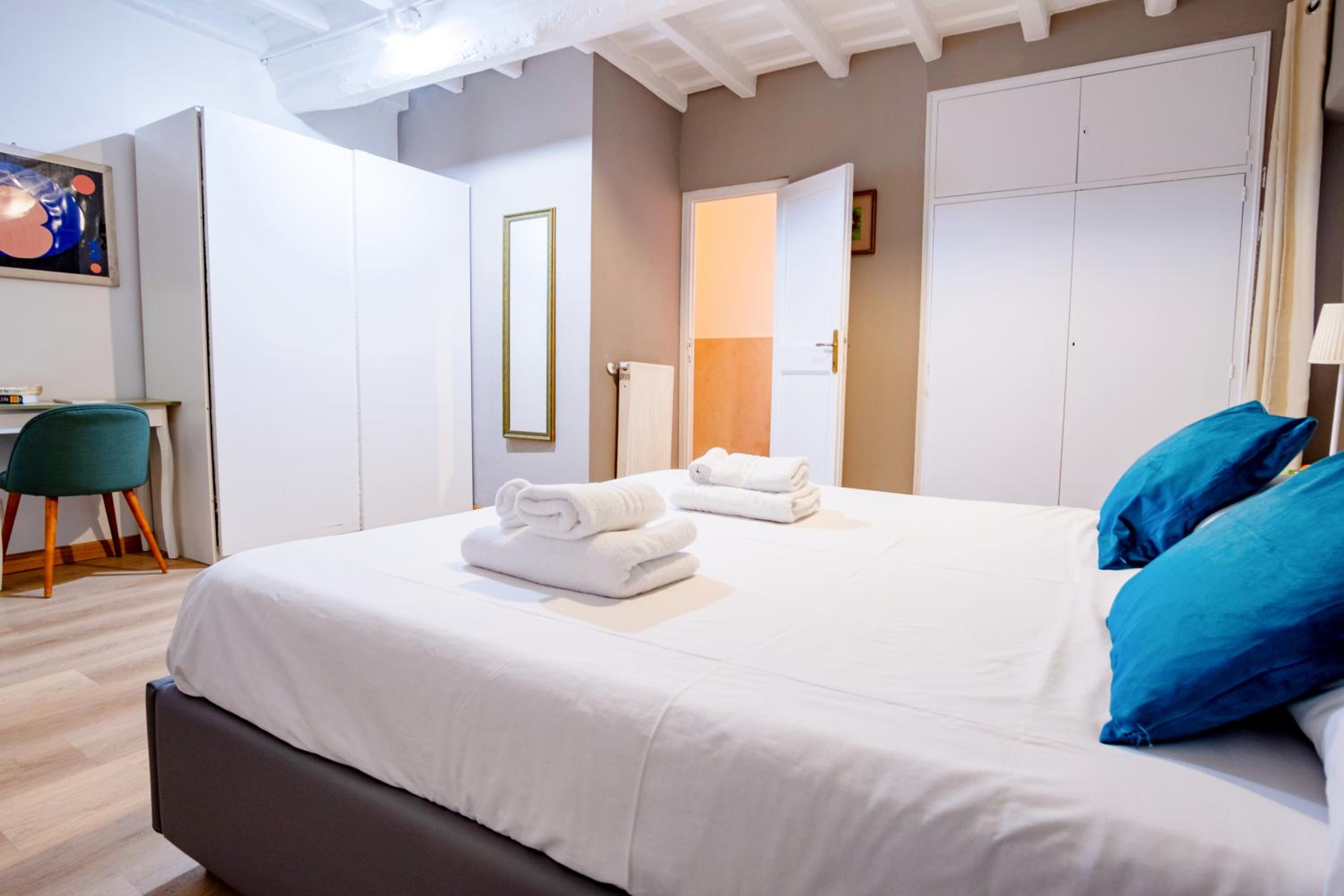 Elegantis Monti Suite Apartment