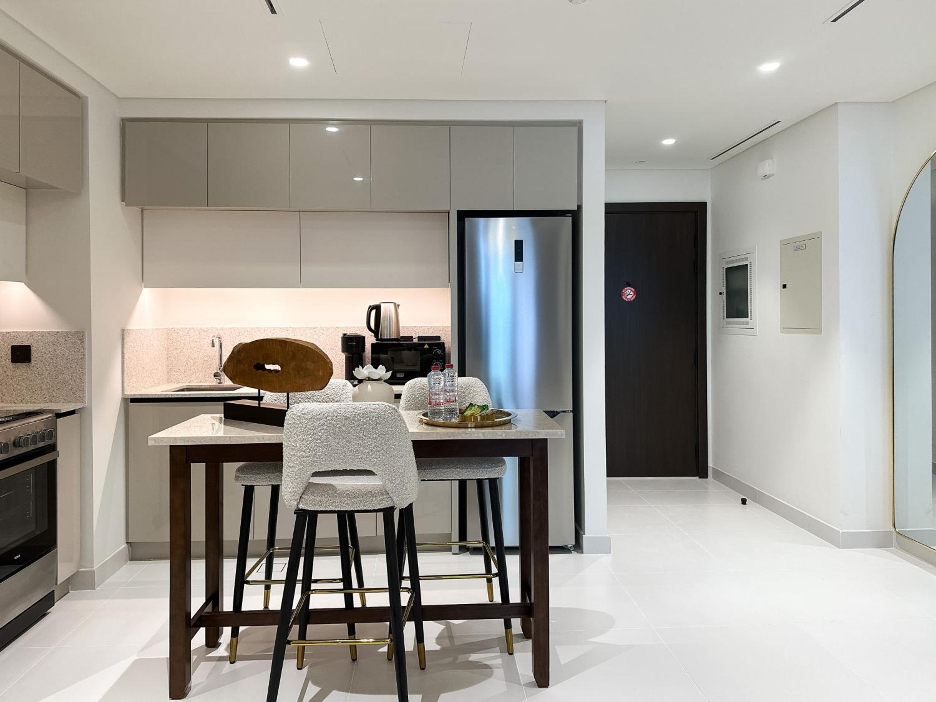 KeyRock Living - Seaview Stay at Emaar Beachfront