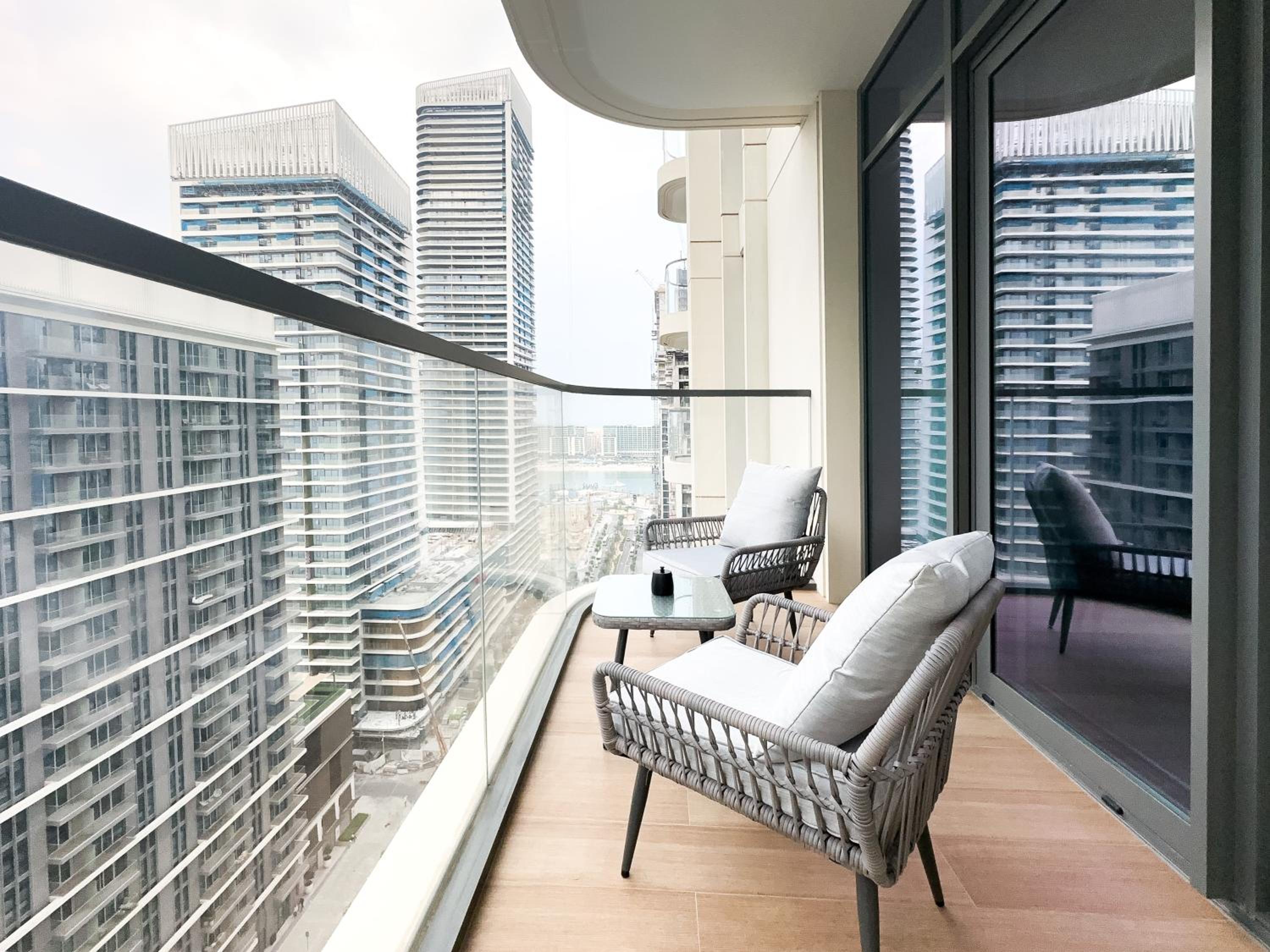 KeyRock Living - Seaview Stay at Emaar Beachfront
