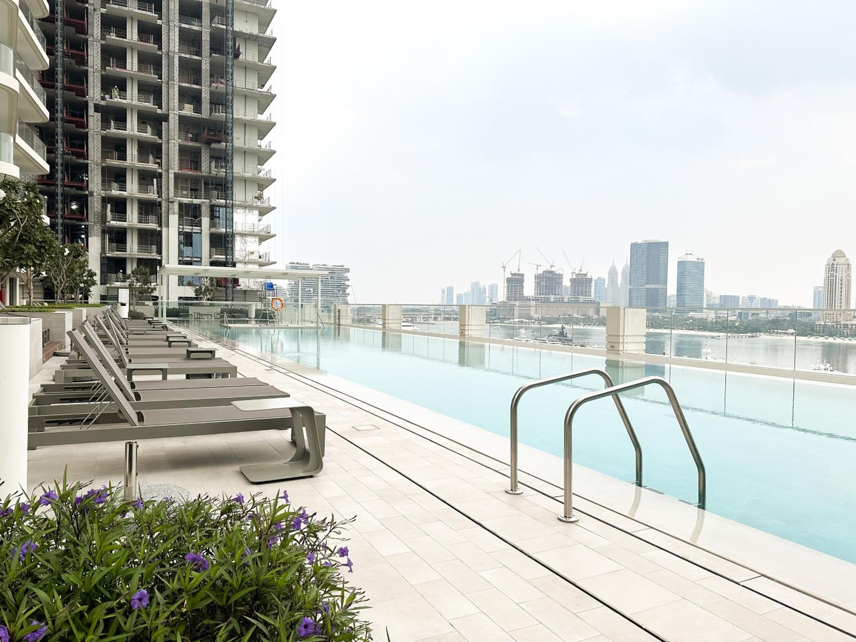 KeyRock Living - Seaview Stay at Emaar Beachfront