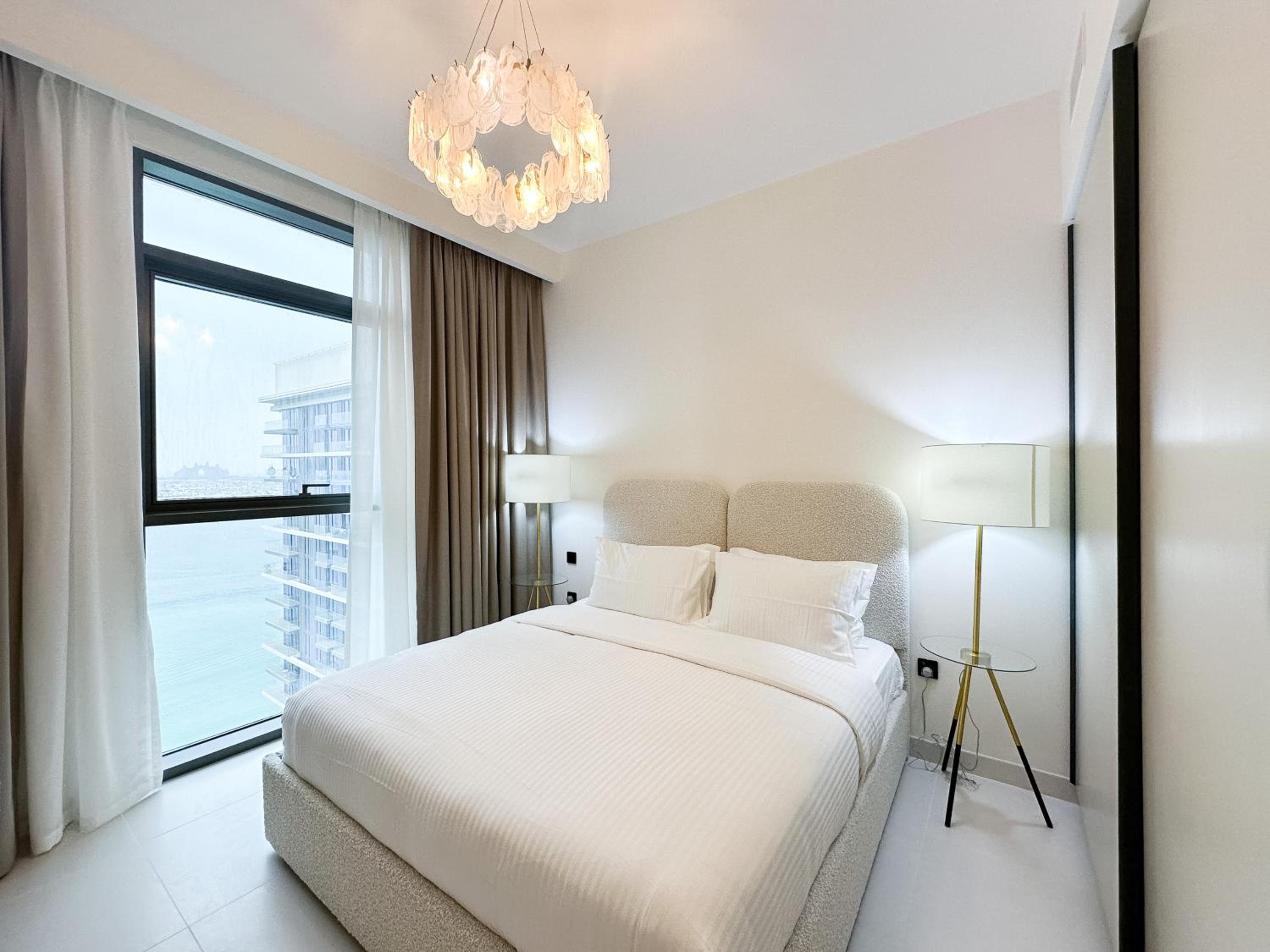 KeyRock Living - Seaview Stay at Emaar Beachfront