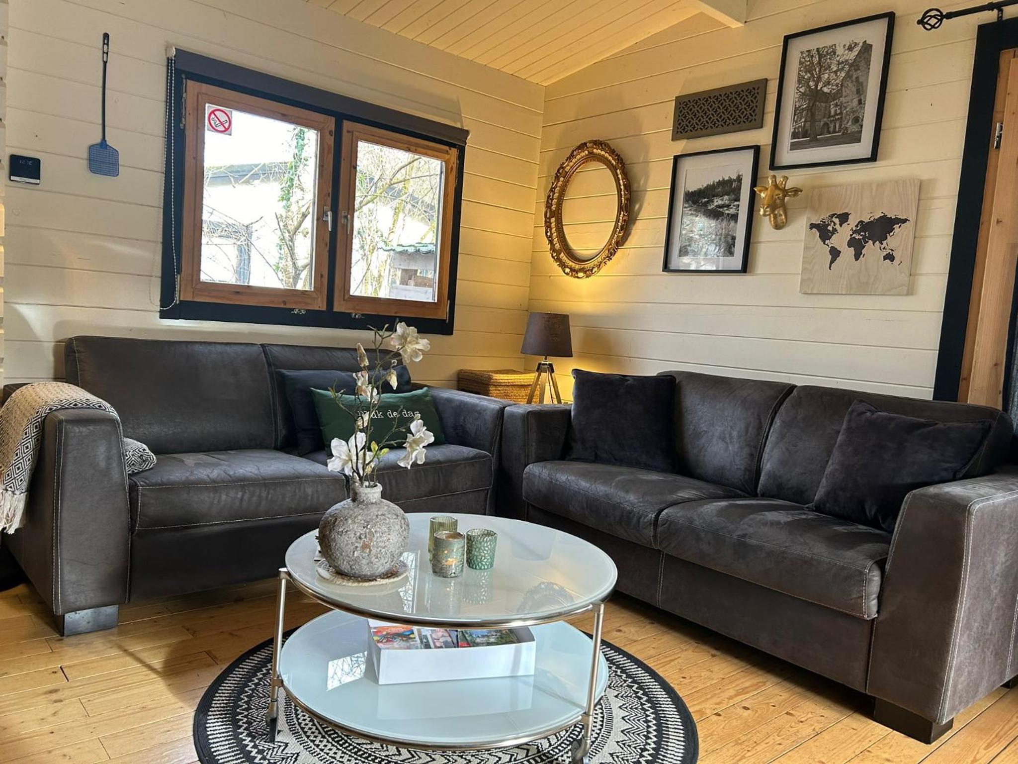 Carpe Diem, het ruime chalet met houtkachel nabij Wildlands Emmen