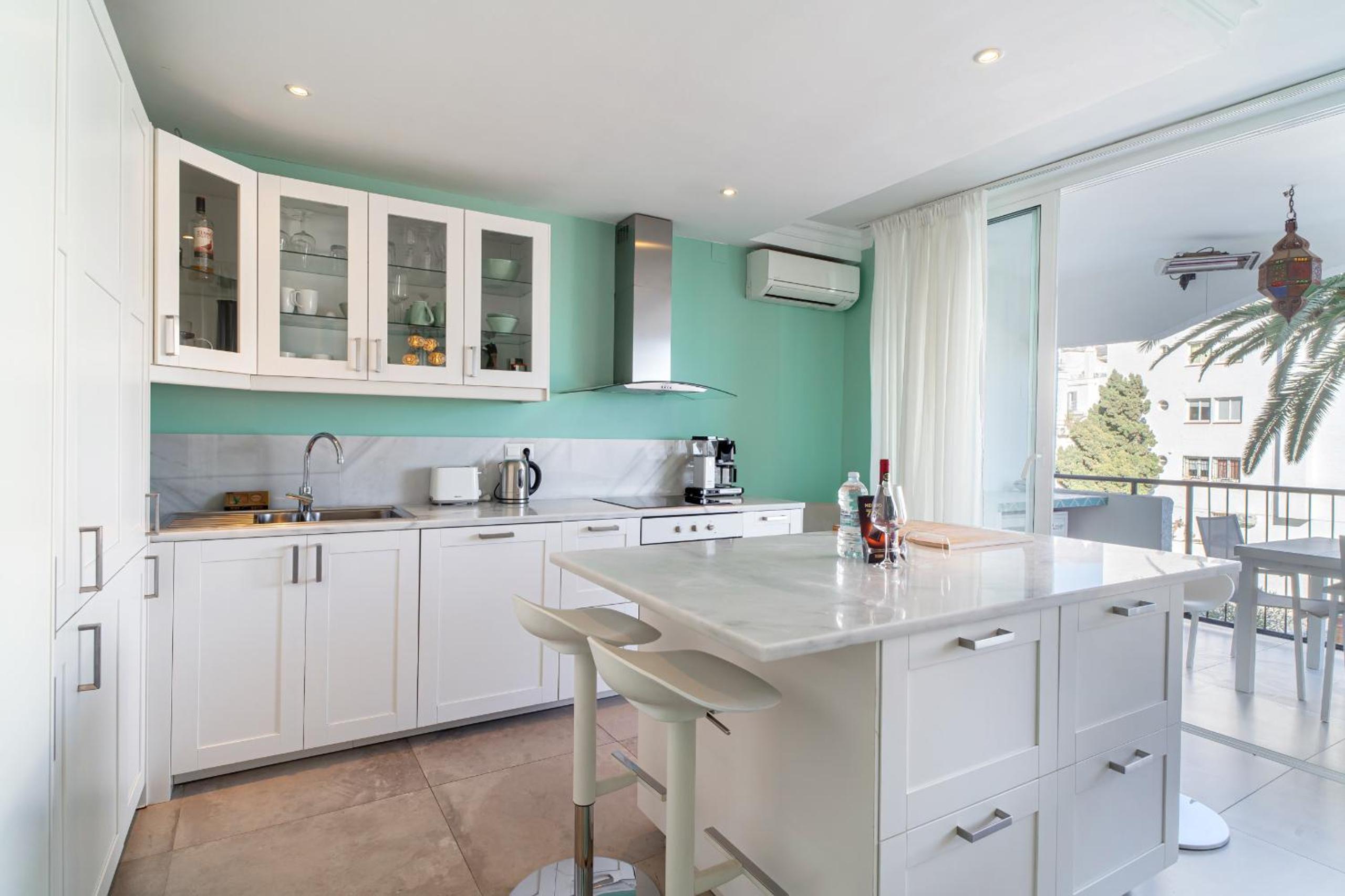 Carabeo 20 Apartment by Casasol