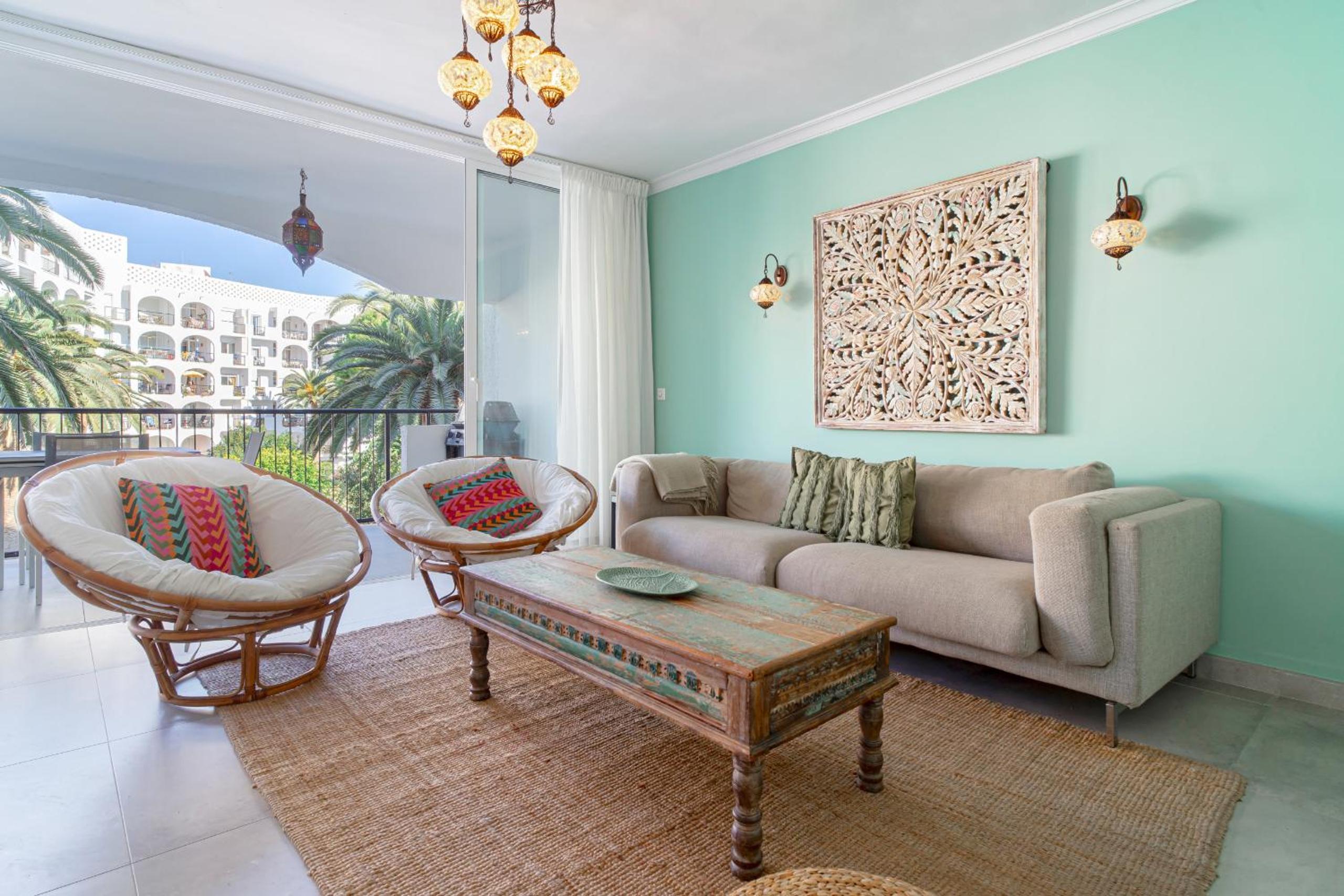 Carabeo 20 Apartment by Casasol
