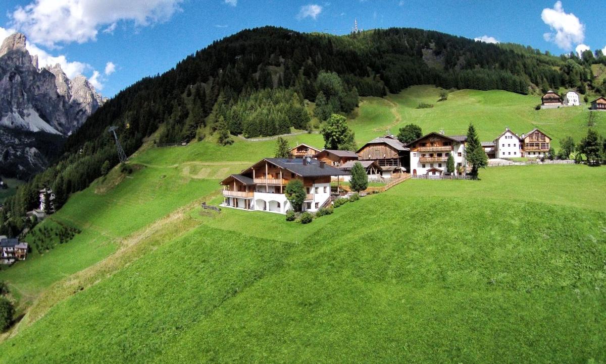 Chalet La Flu Apartments
