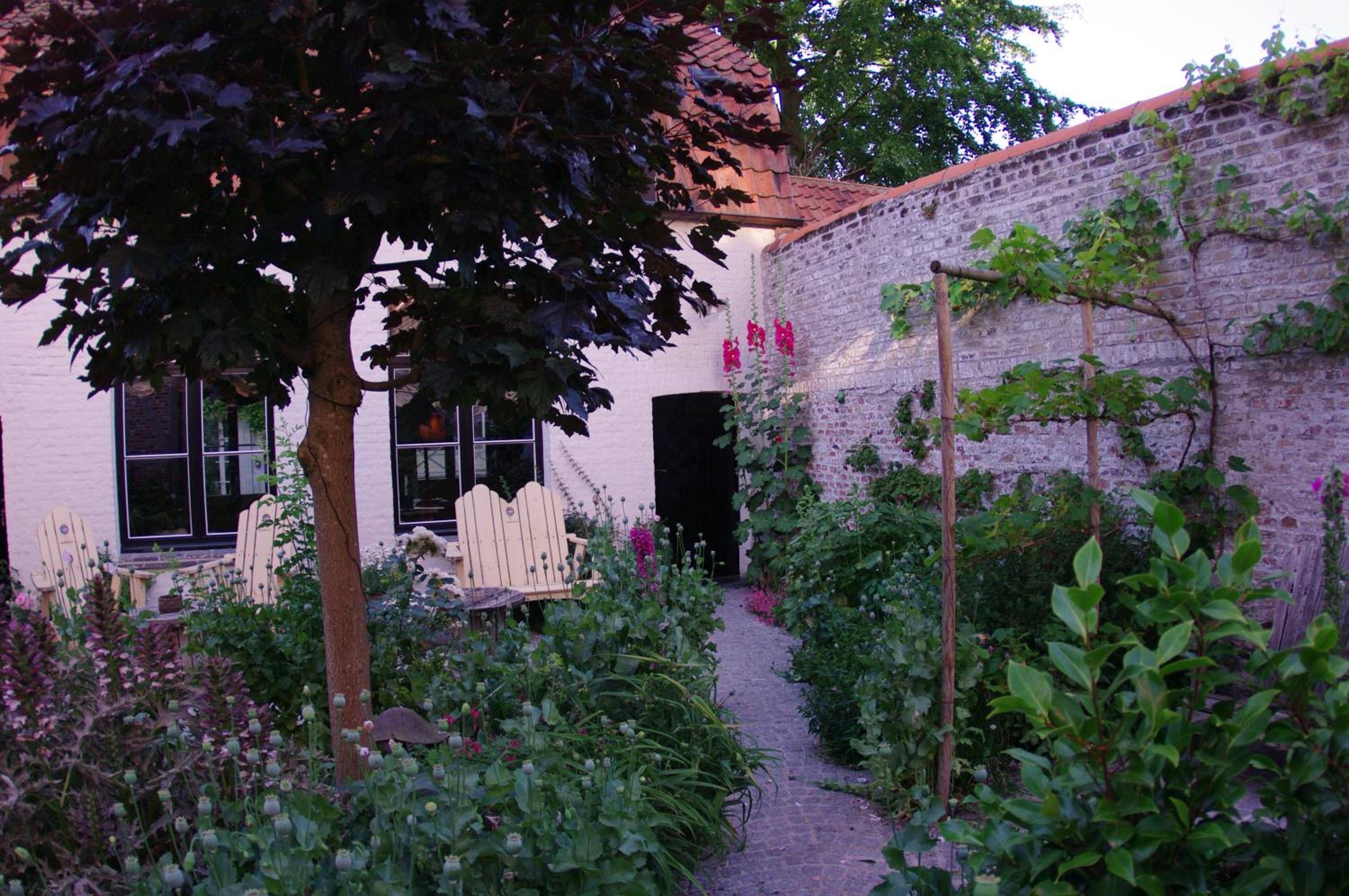 B&B Canal Deluxe