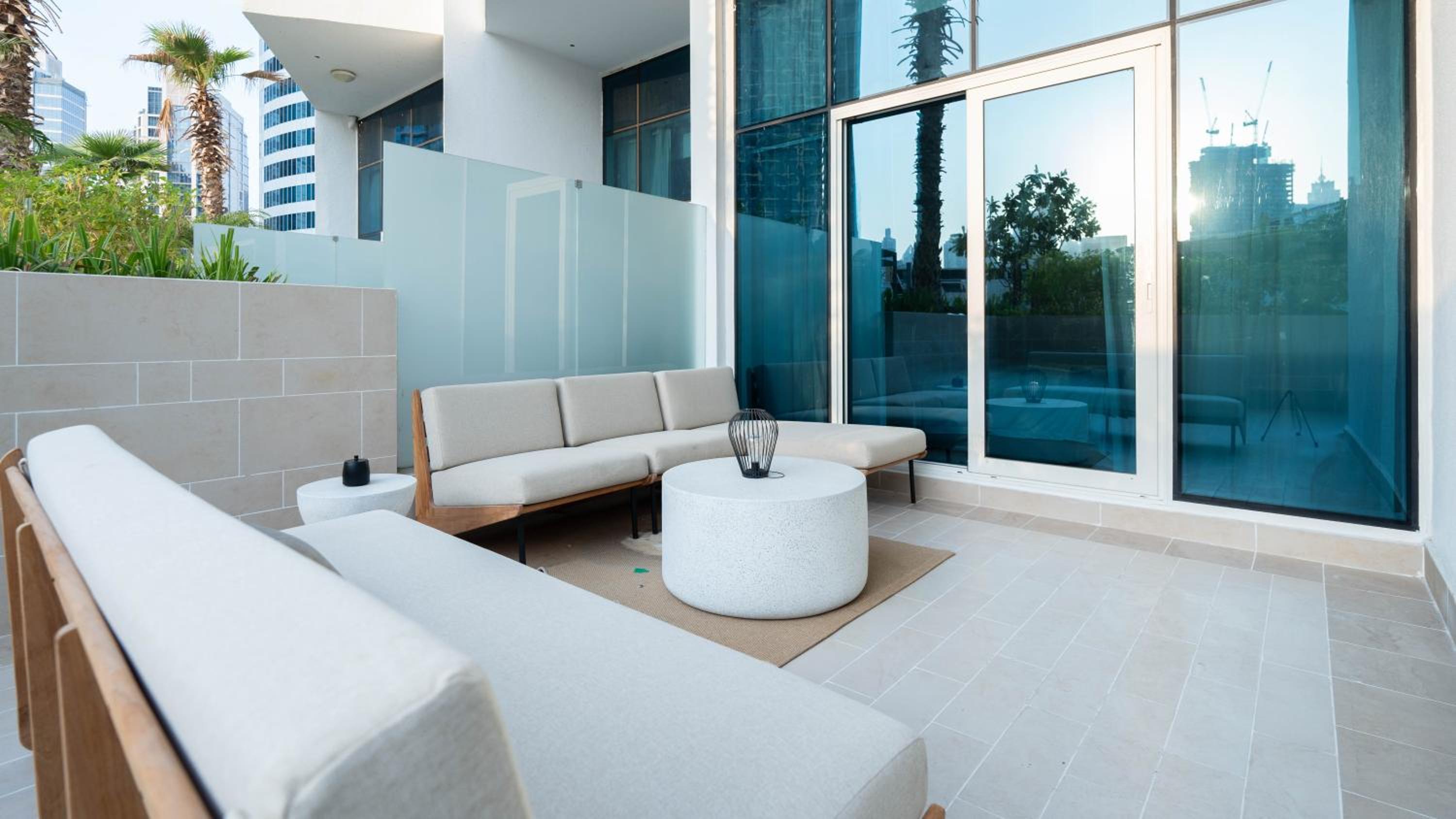 Keyrock Damac Maison Privée - Studio in Business Bay with Pool, Gym & Free Parking