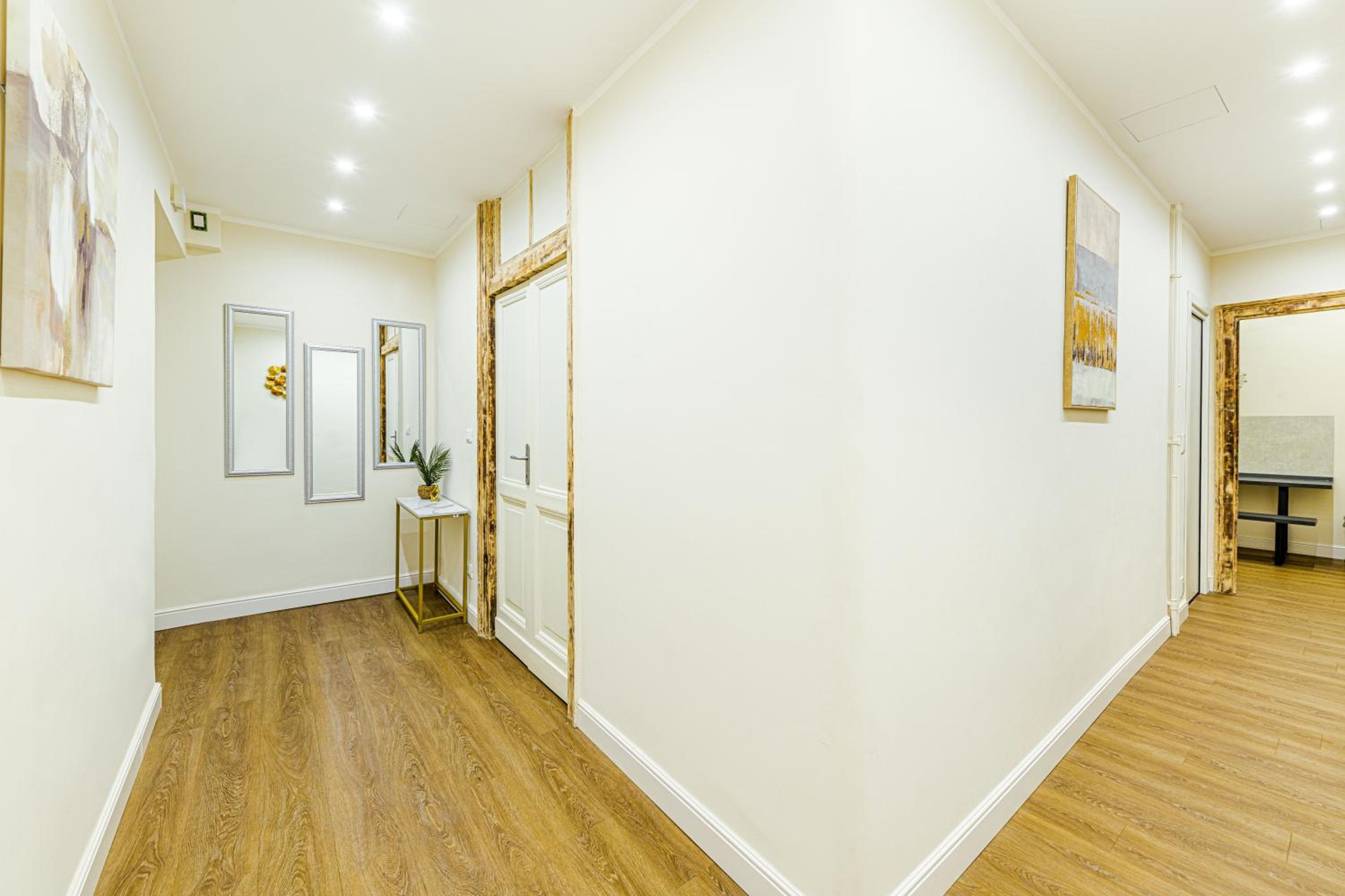 Rome Aparts - 3 bedrooms luxury apartment at St Peter