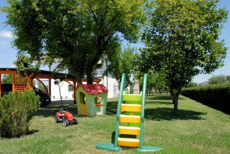 Photo 26