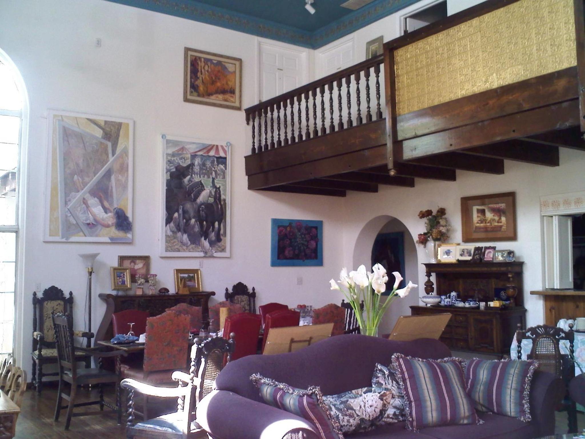 lounge