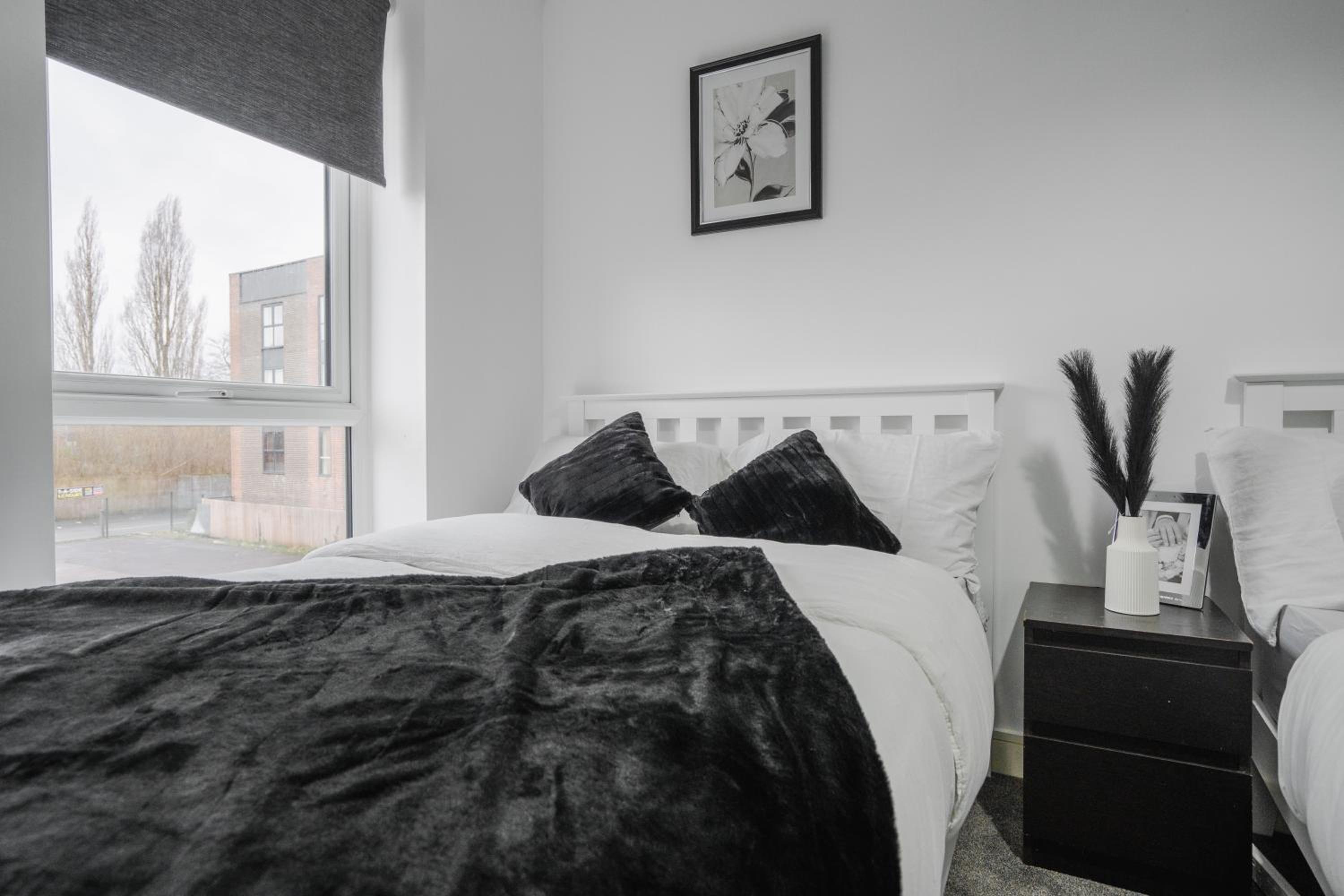 Stylish5 bed By Etihad and Coop live