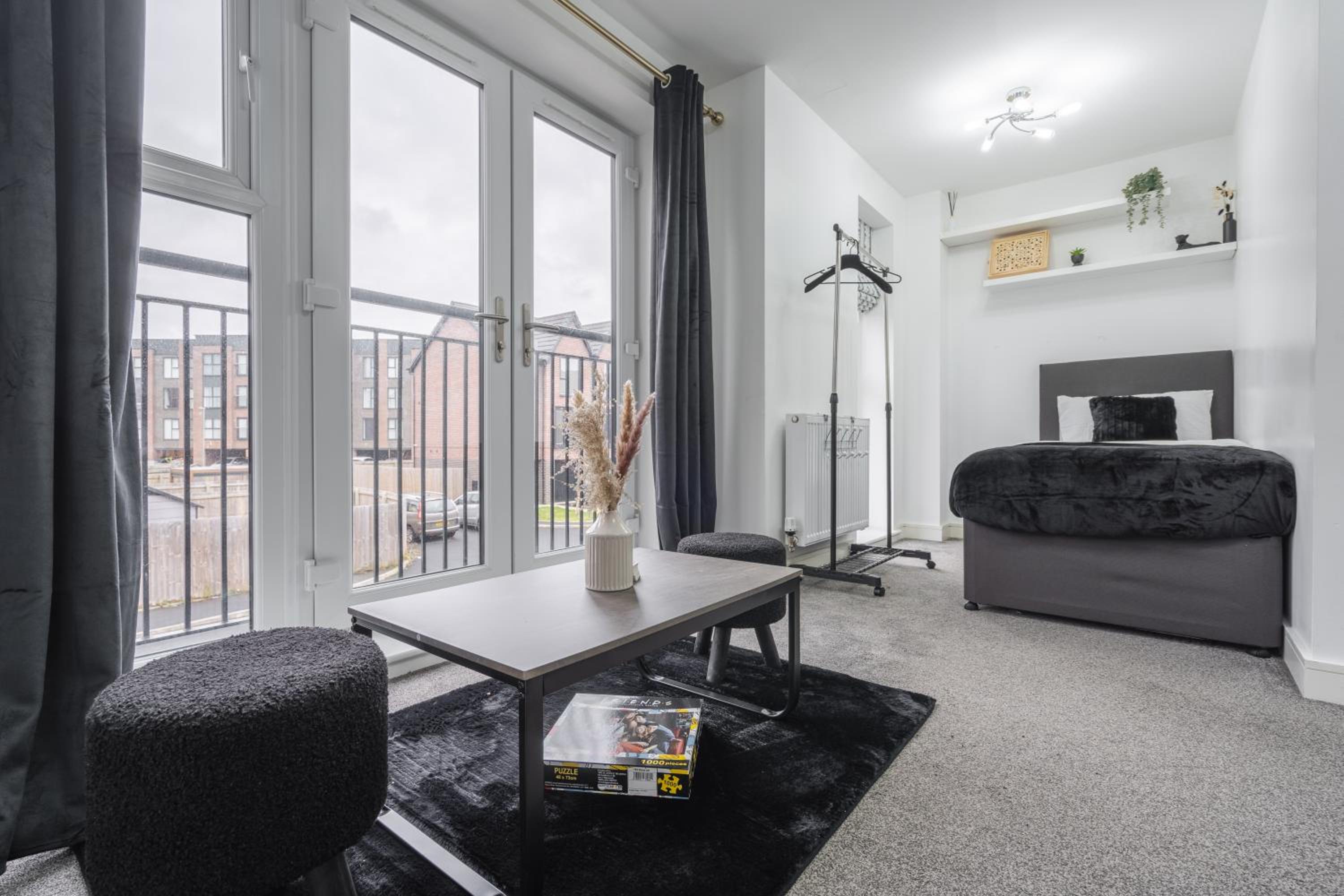 Stylish5 bed By Etihad and Coop live