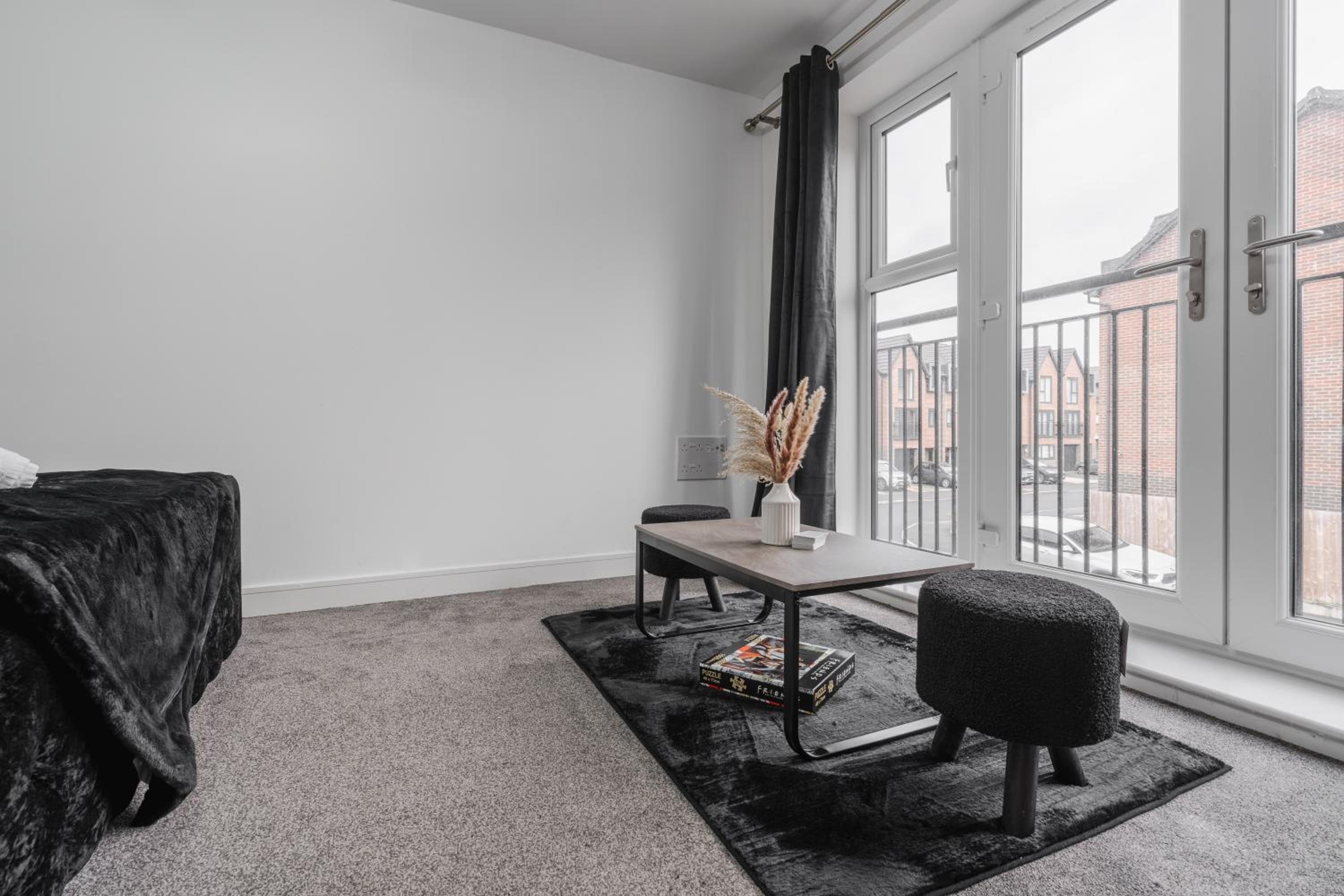 Stylish5 bed By Etihad and Coop live
