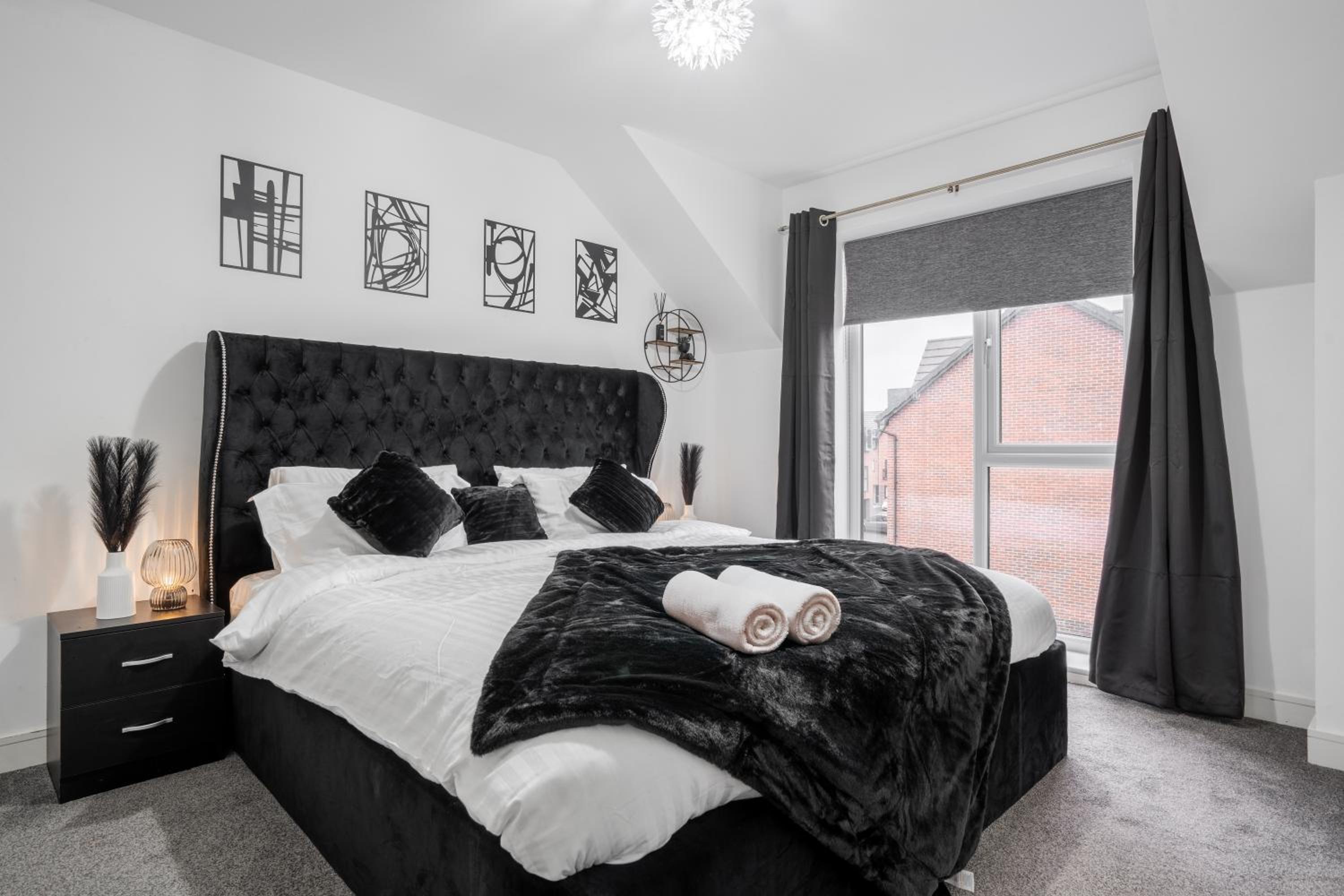 Stylish5 bed By Etihad and Coop live