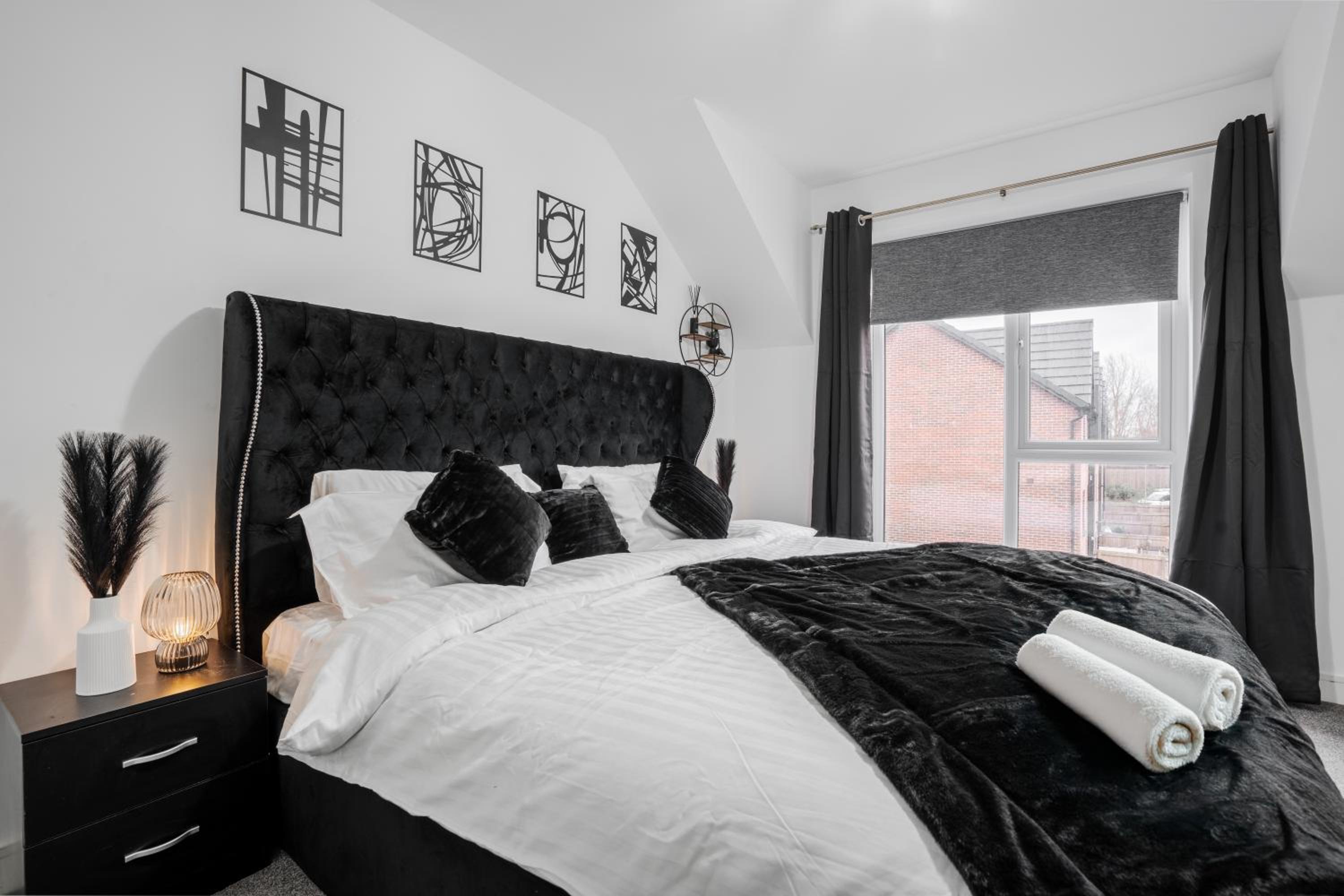 Stylish5 bed By Etihad and Coop live