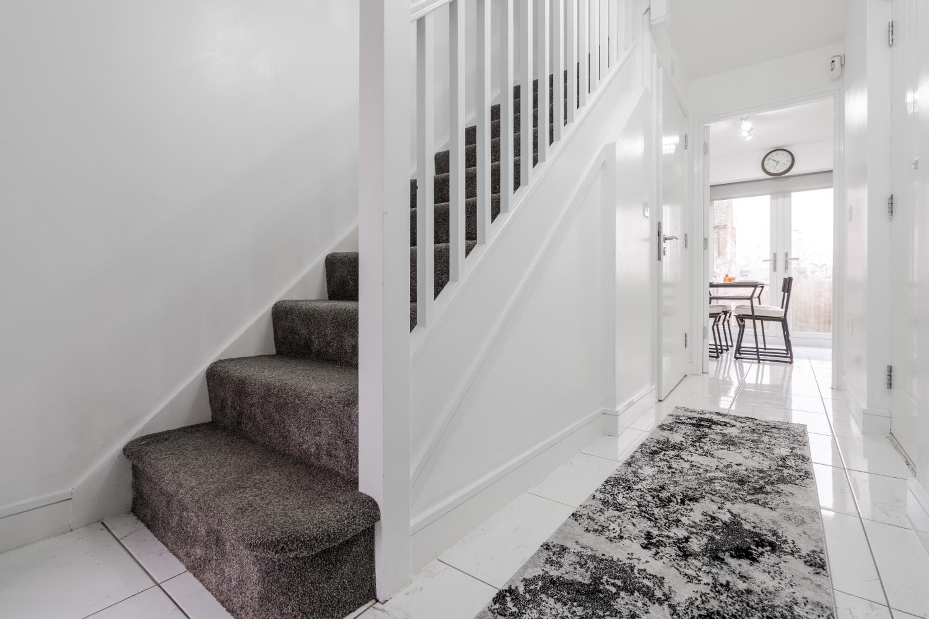 Stylish5 bed By Etihad and Coop live