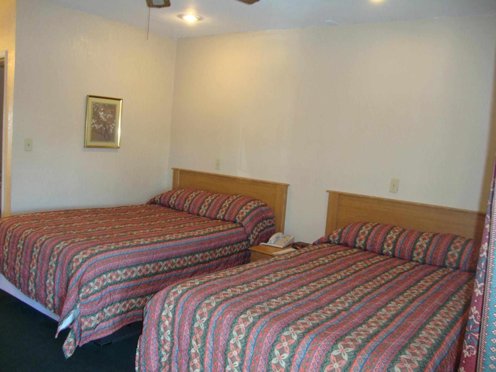 Townhouse Inn and Suites