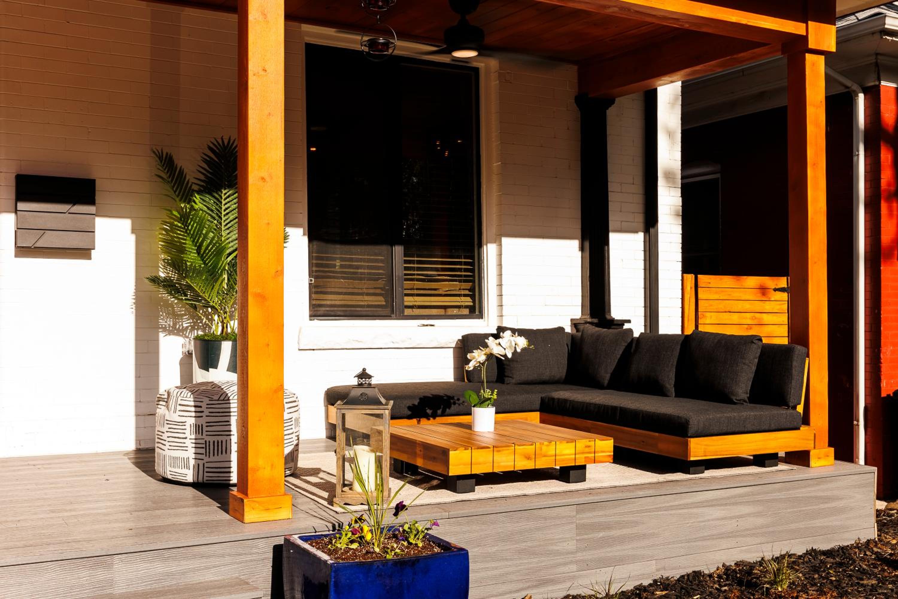 Lux Newly Remodeled DT, Patio, Fully Stocked 5Bd, 3Ba