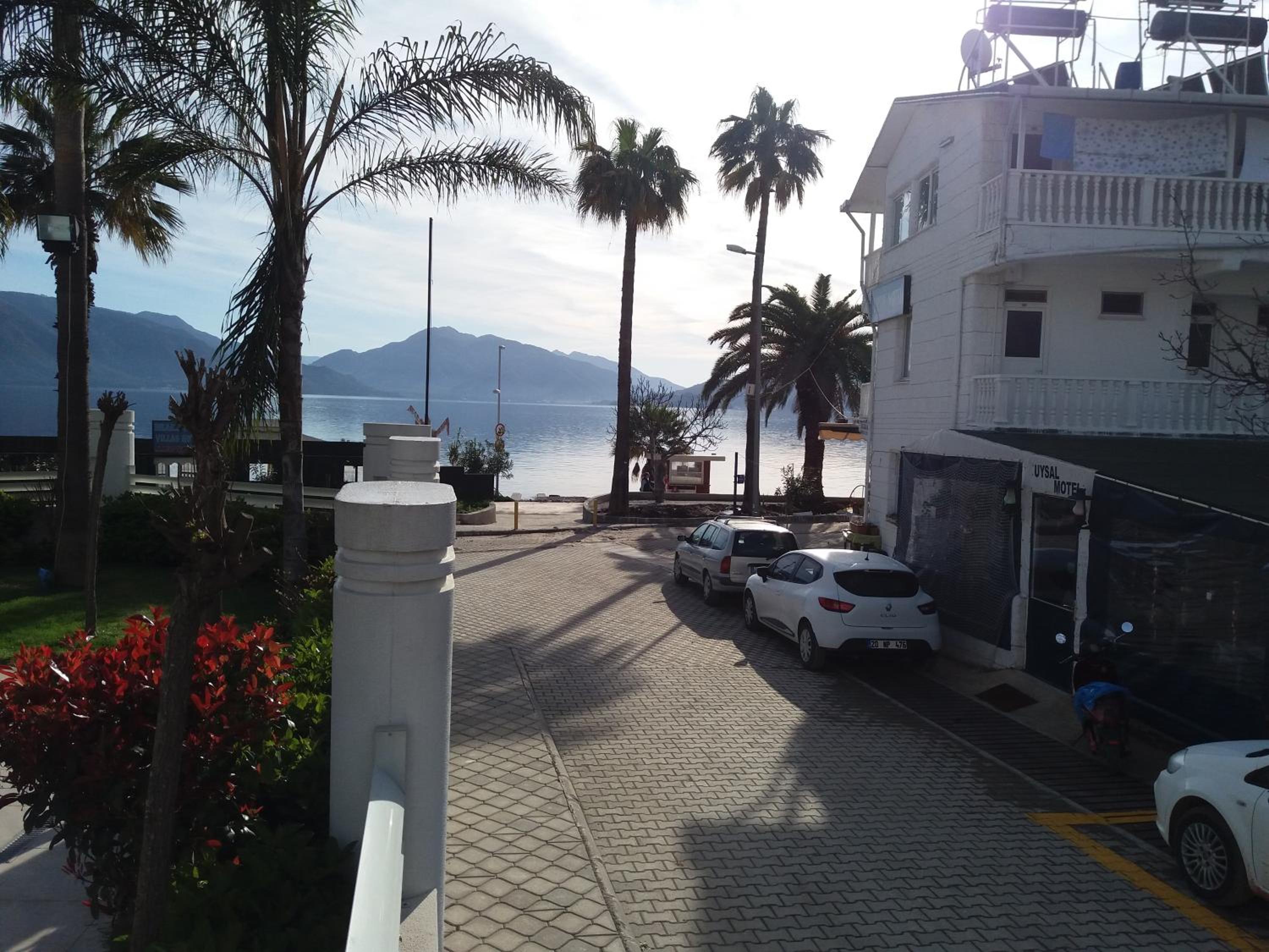 Uysal Motel Beach
