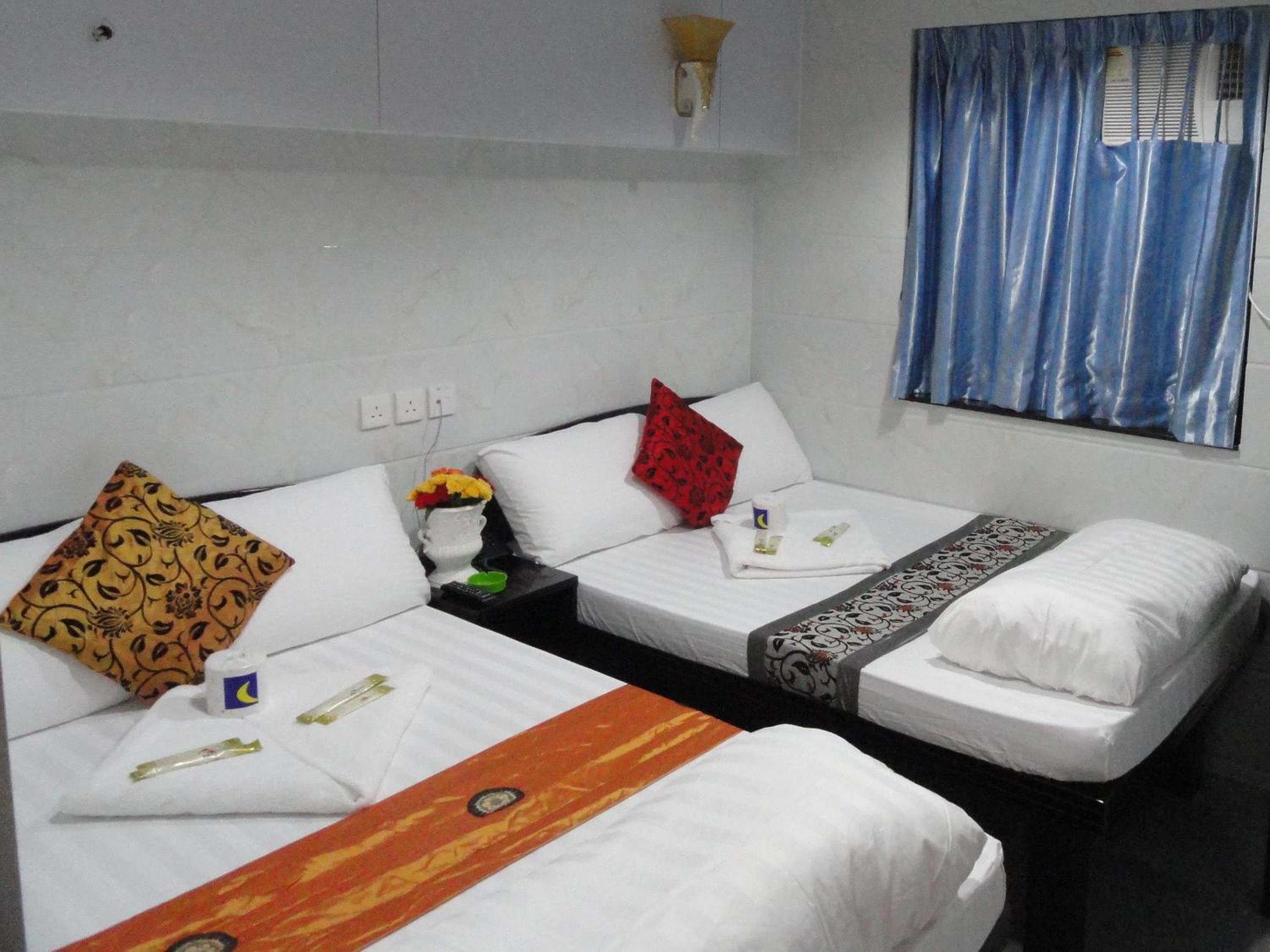Germany Hostel Block D 24 HOUR RECEPTION 10TH FLOOR FLAT D8