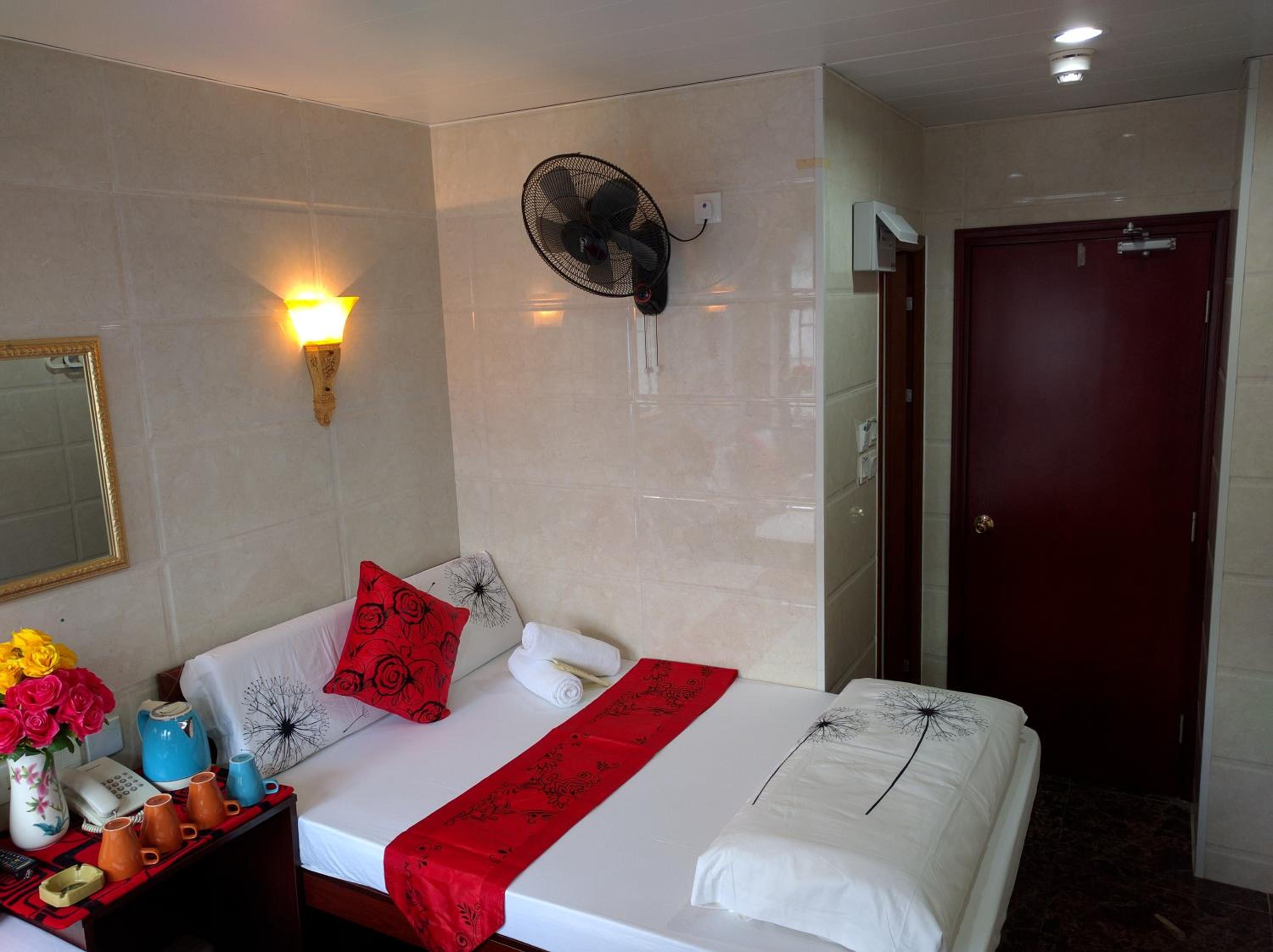 Germany Hostel Block D 24 HOUR RECEPTION 10TH FLOOR FLAT D8