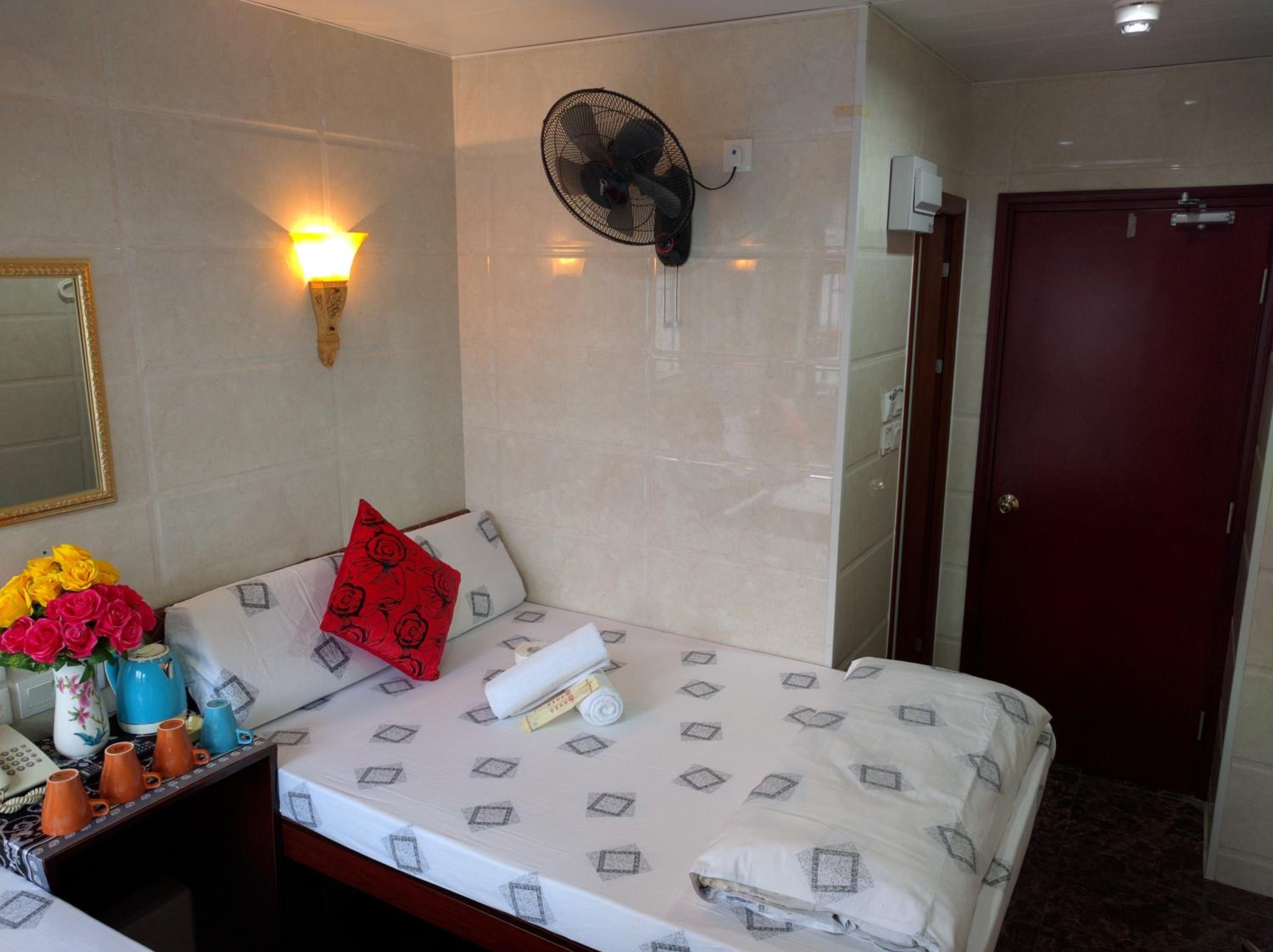 Germany Hostel Block D 24 HOUR RECEPTION 10TH FLOOR FLAT D8
