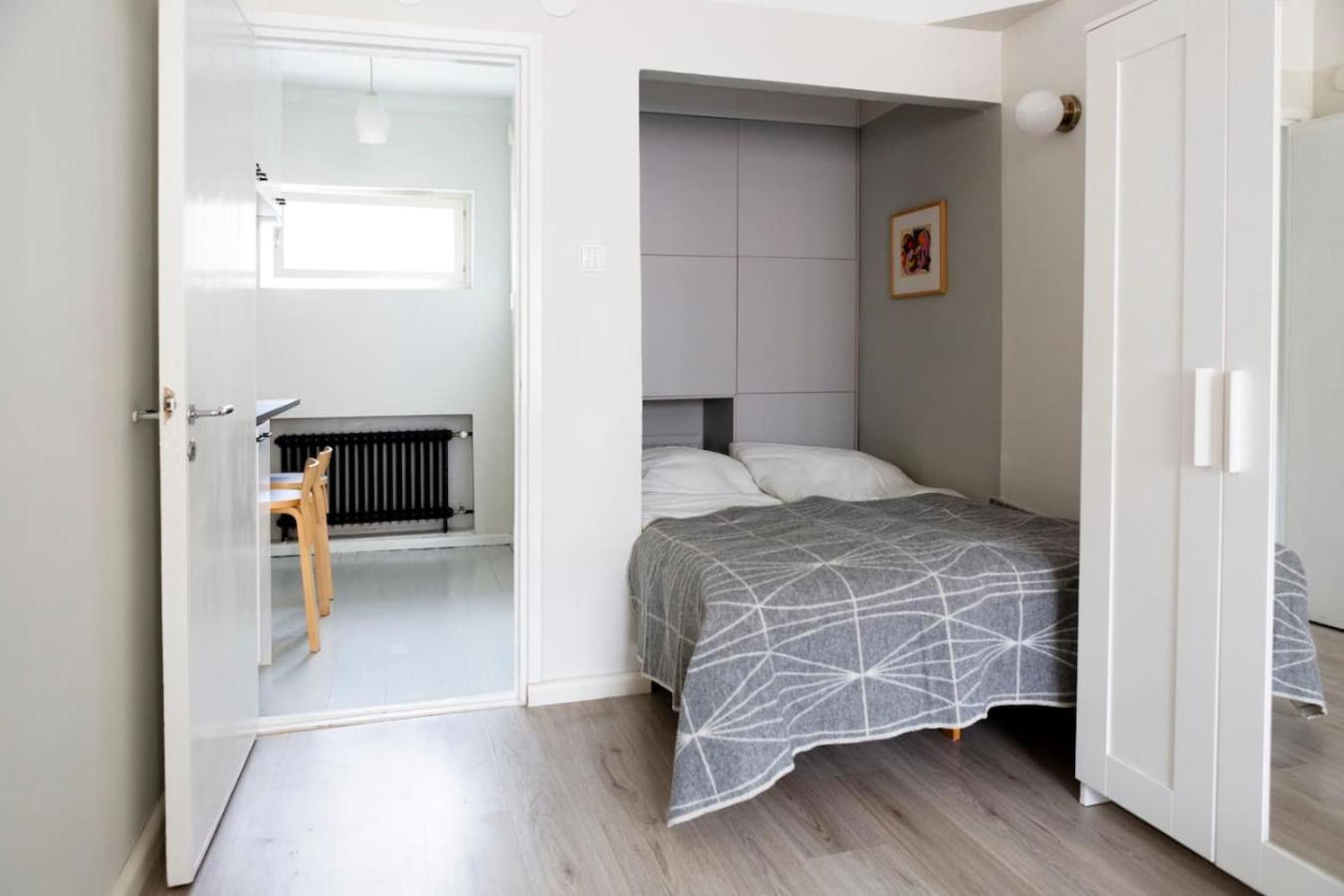 Vintage Modern Apartment by Sea - Eiranranta