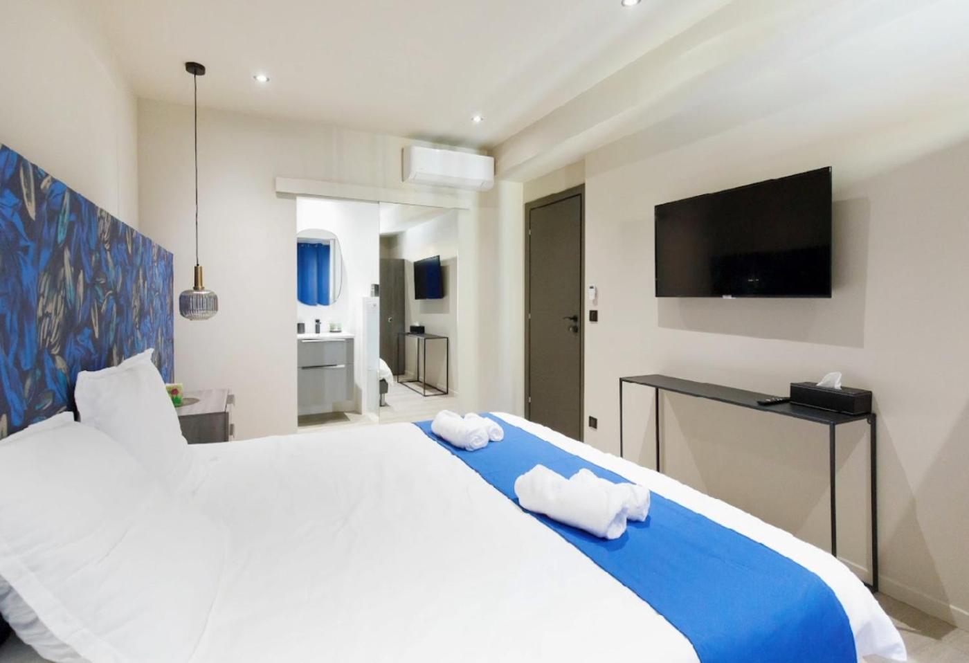 3 Bed - Ascenseur - 2 min du Palais - Climatisé