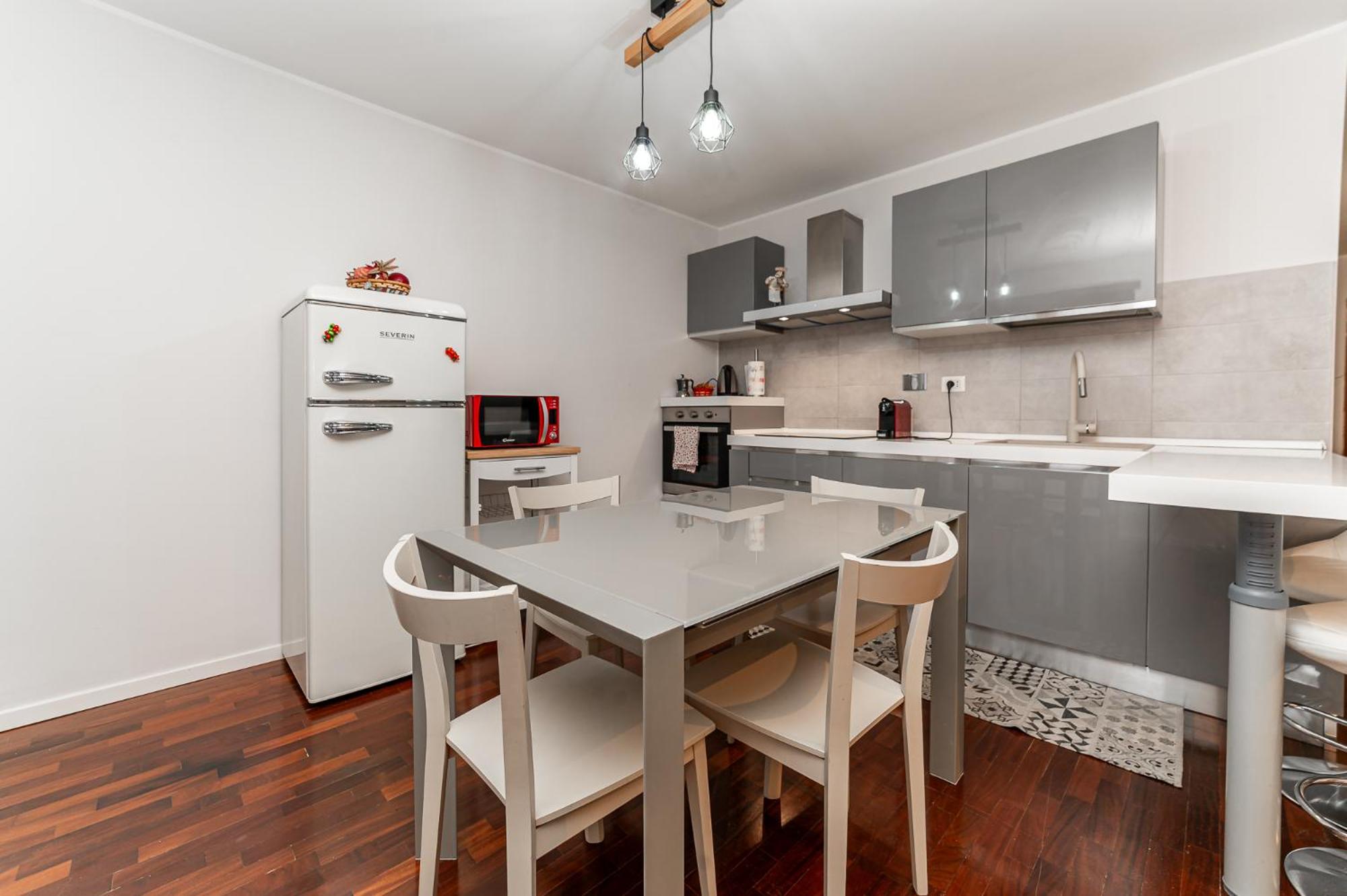 Elegant Penthouse - Metro Conca d'Oro & Terrace