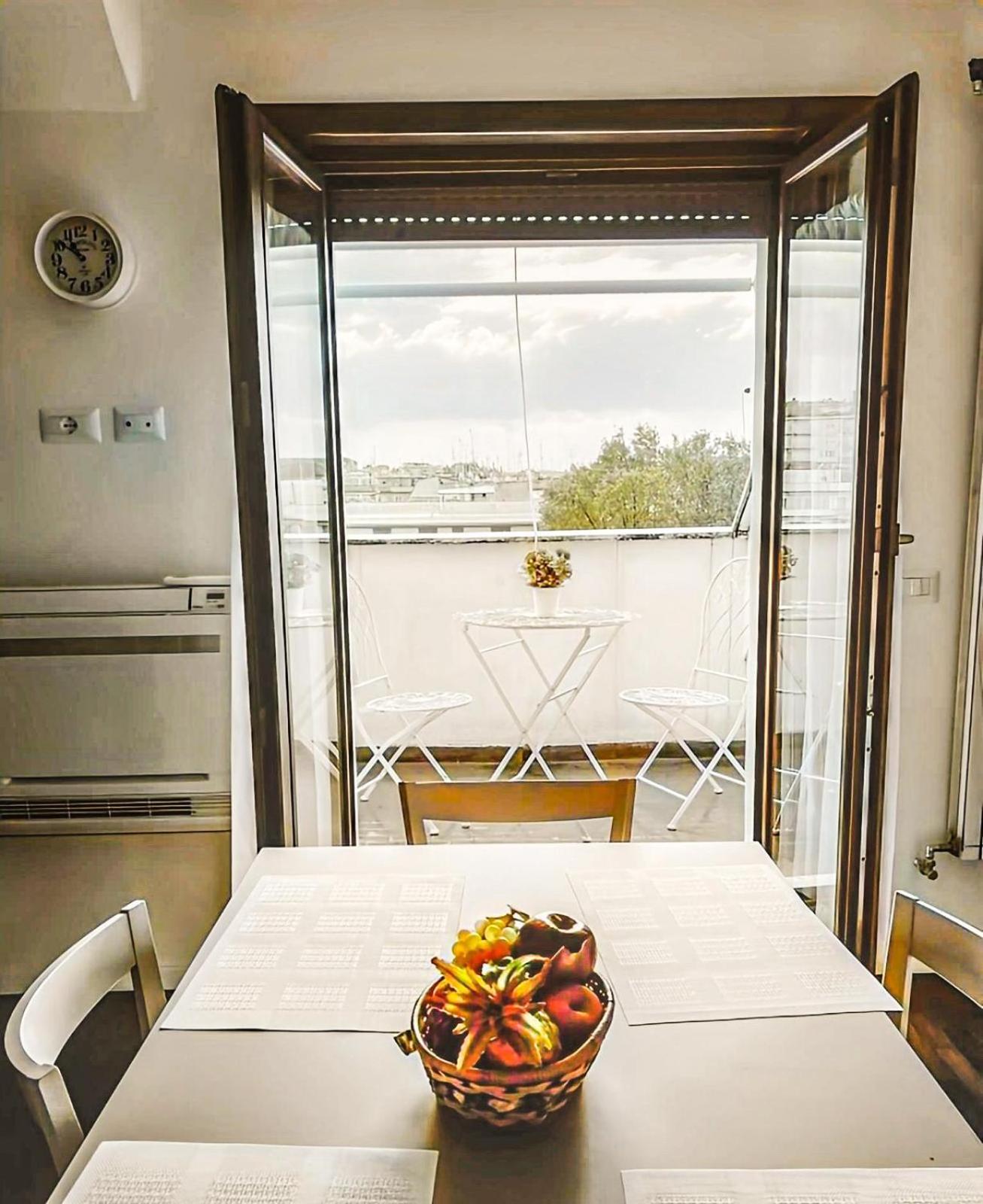 Elegant Penthouse - Metro Conca d'Oro & Terrace