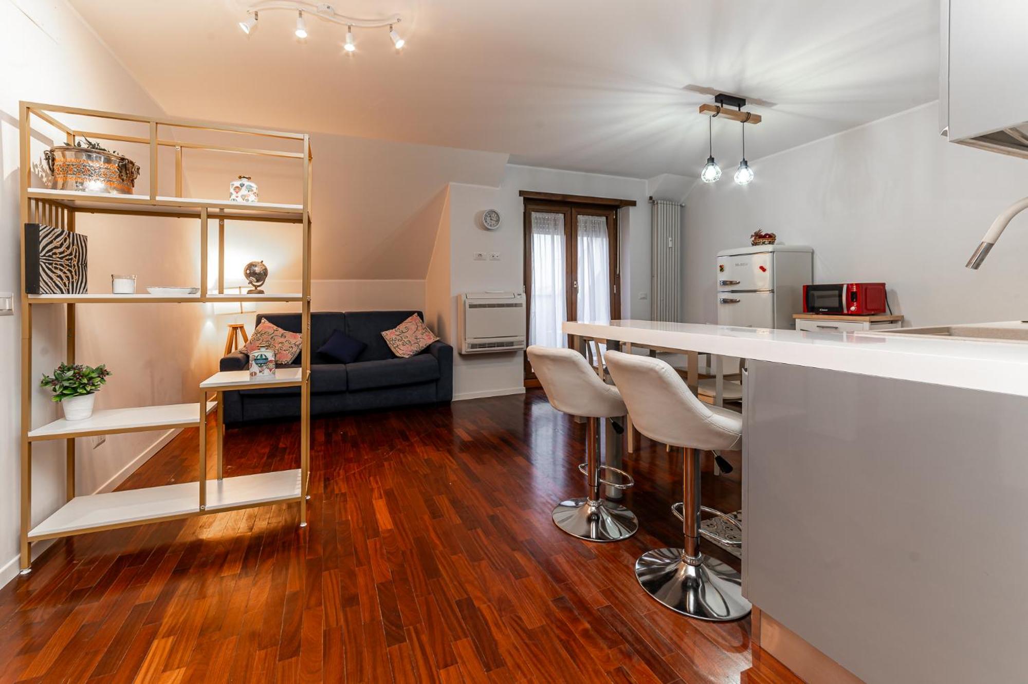 Elegant Penthouse - Metro Conca d'Oro & Terrace
