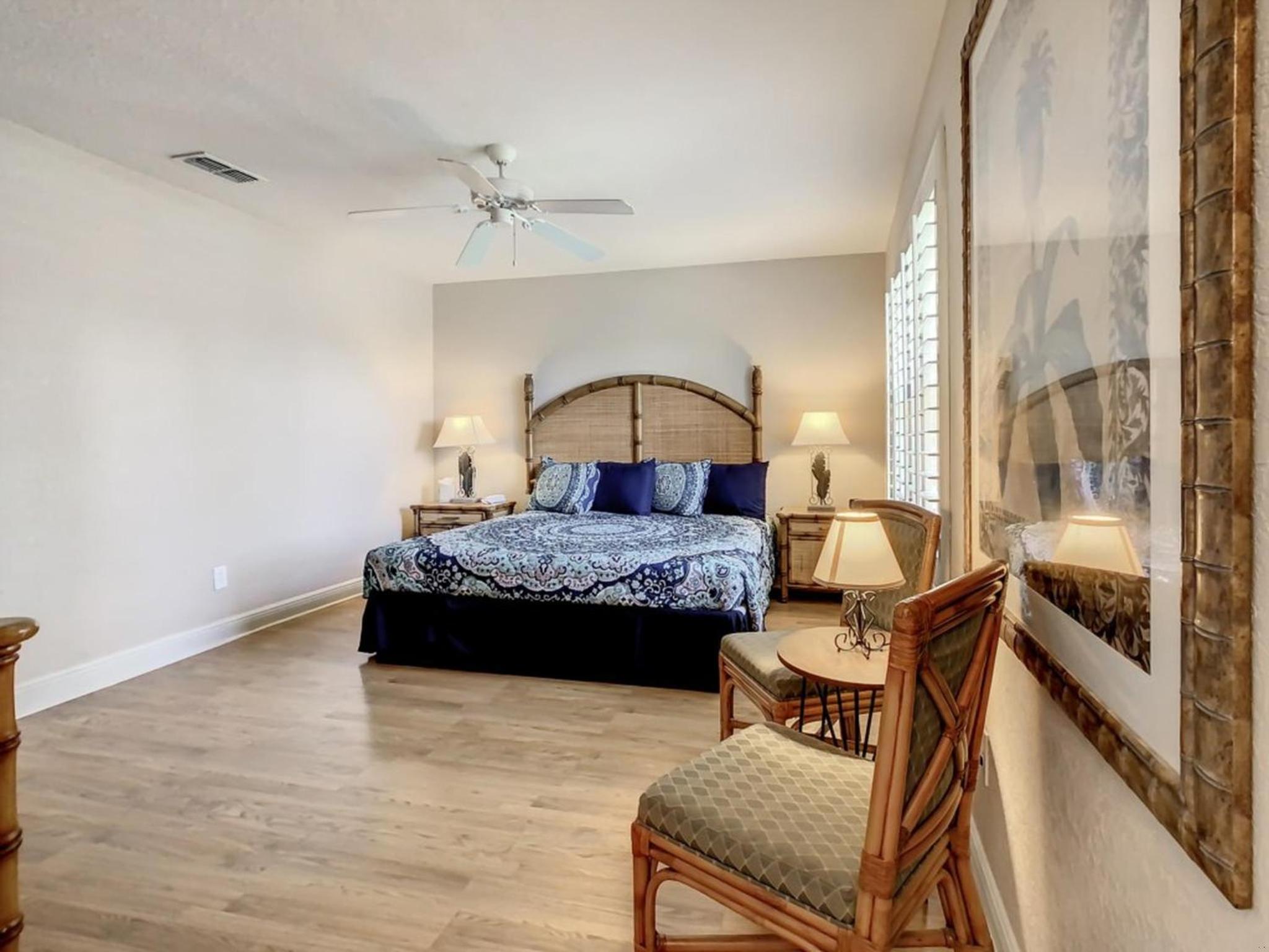 Anna’s Regal Townhome: Comfort & Style Await