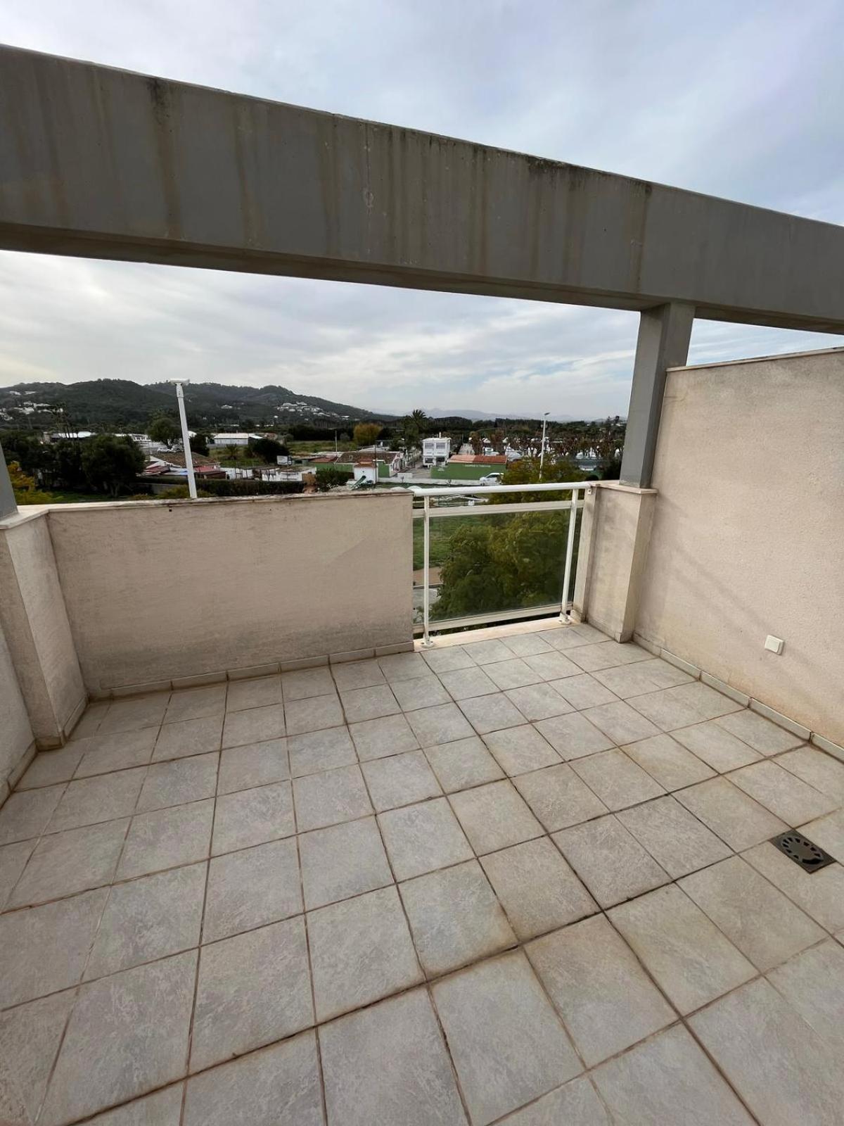 Spacious townhouse in Jávea with swimming pool
