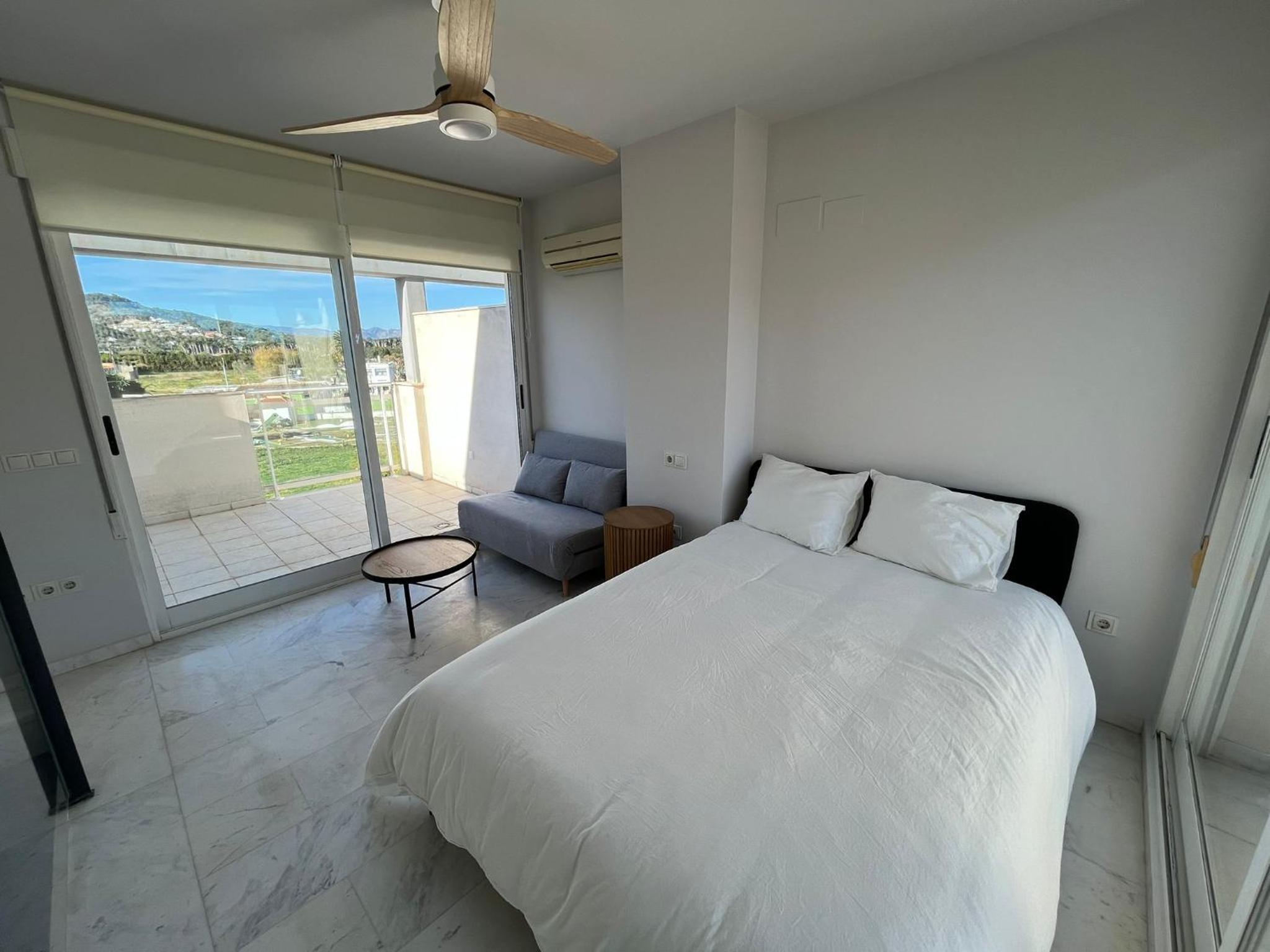 Spacious townhouse in Jávea with swimming pool
