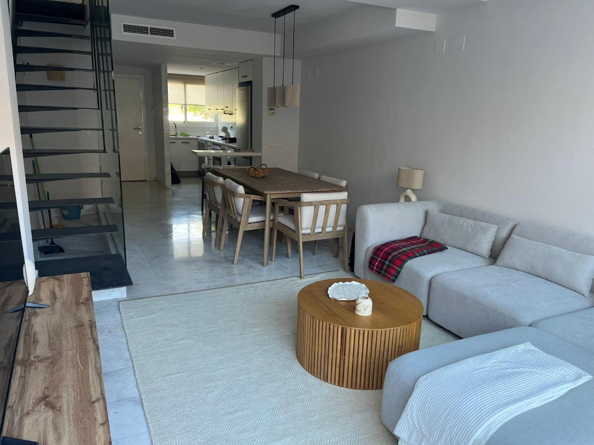 Spacious townhouse in Jávea with swimming pool