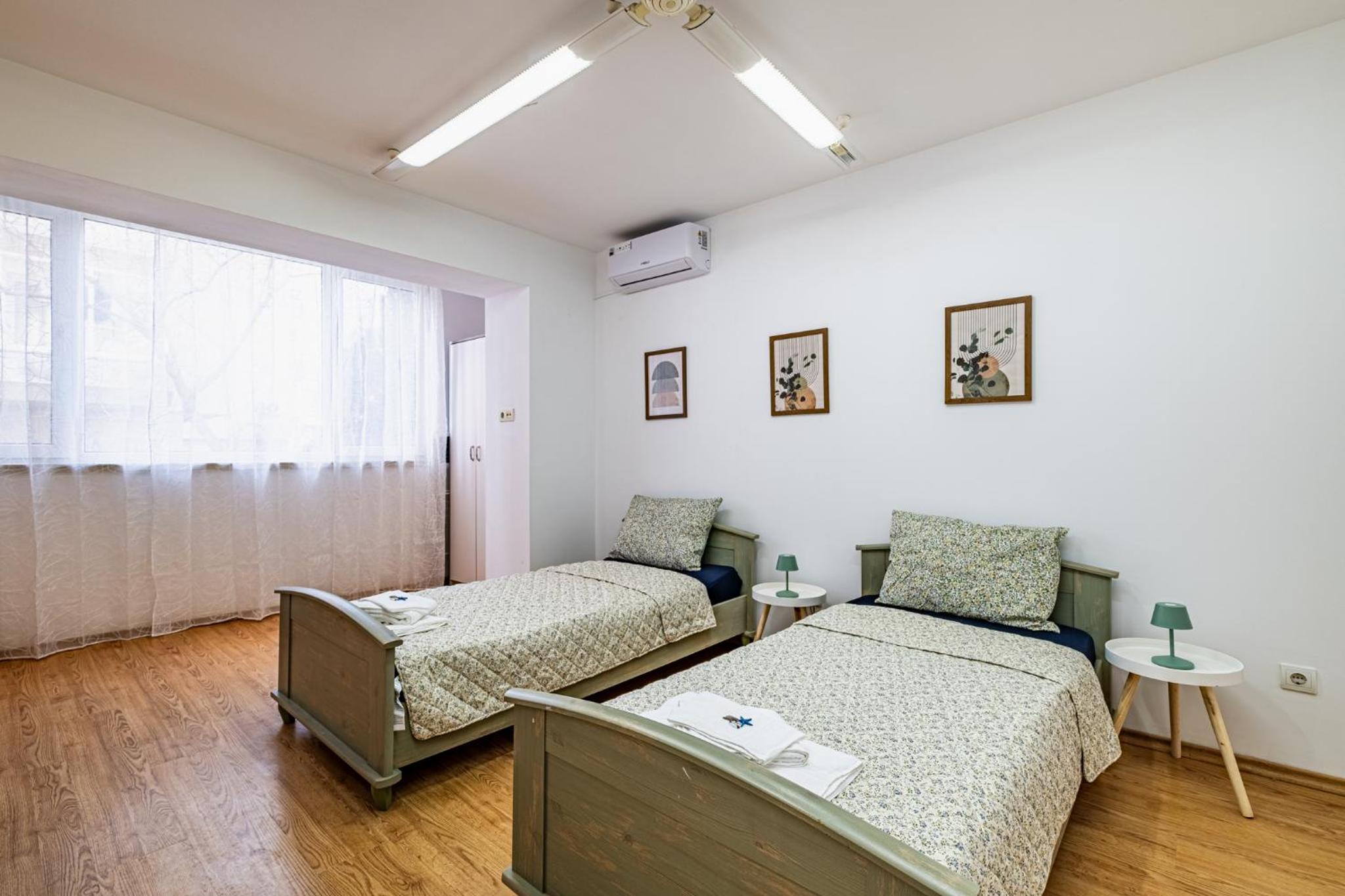 Excellent 2BR Flat In downtown