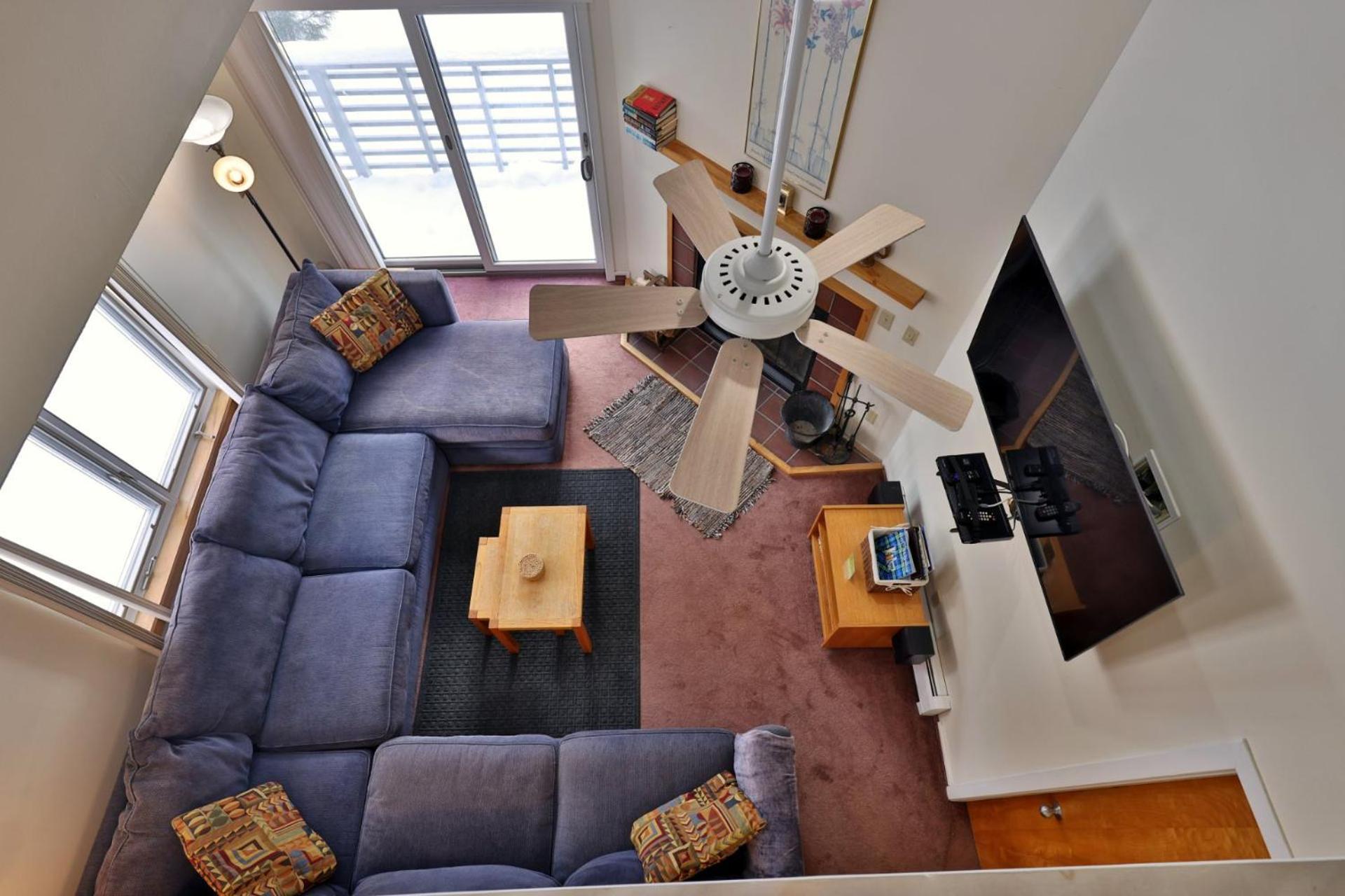 Woods Resort and Spa - Cozy 2-Bedroom Condo Minutes to Ski Resort - Spa, Pool, Hot Tub, Tennis, Fireplace