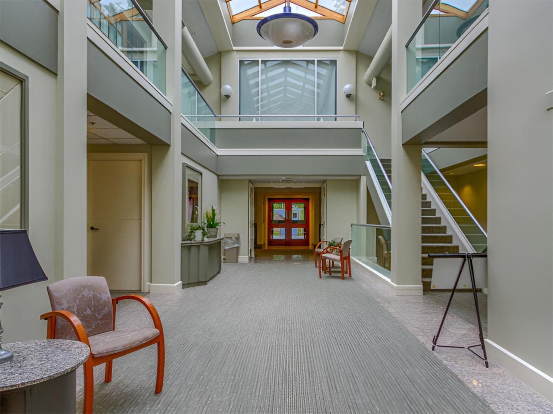Woods Resort and Spa - Cozy 2-Bedroom Condo Minutes to Ski Resort - Spa, Pool, Hot Tub, Tennis, Fireplace