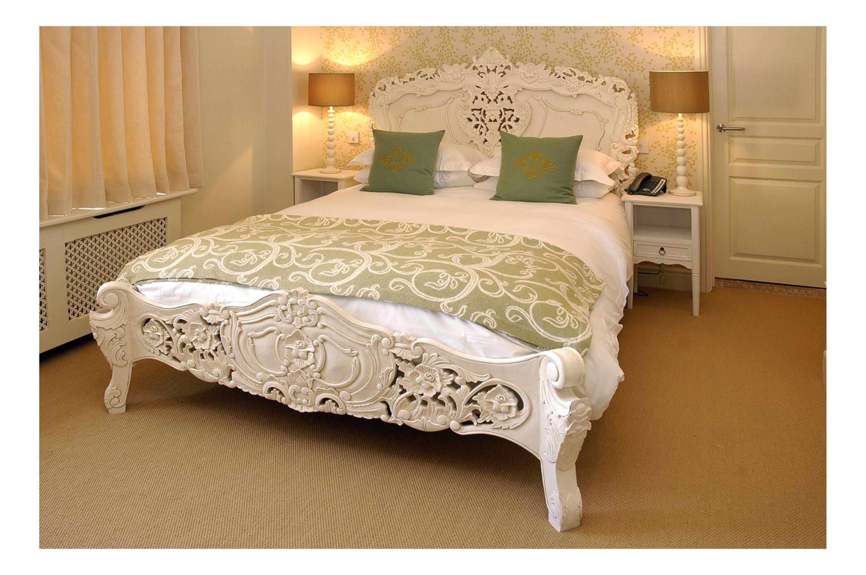 Sherborne Vacations - The Kings Arms - Property Image 1