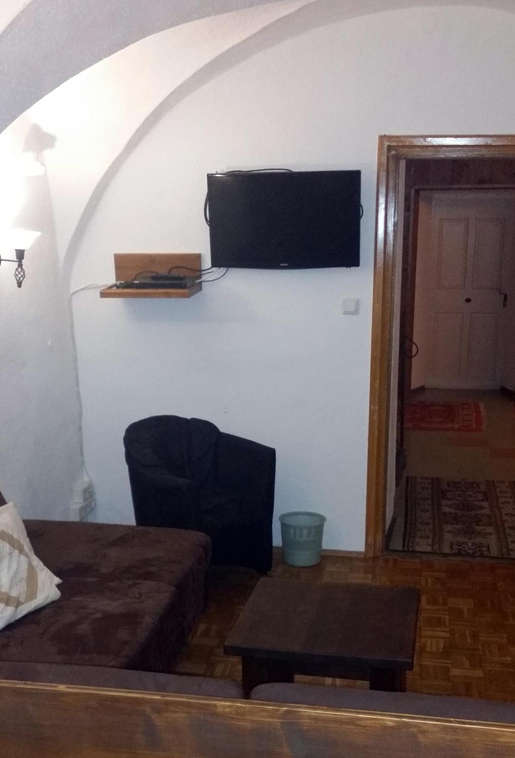Photo 52