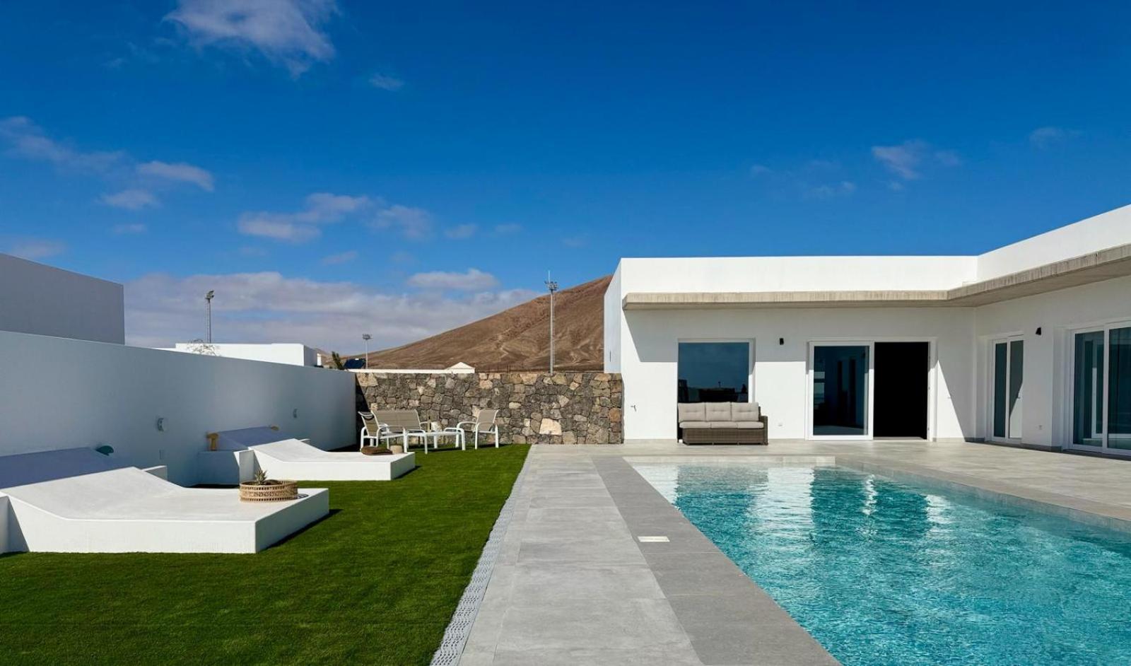 Canaryislandshost I Calma